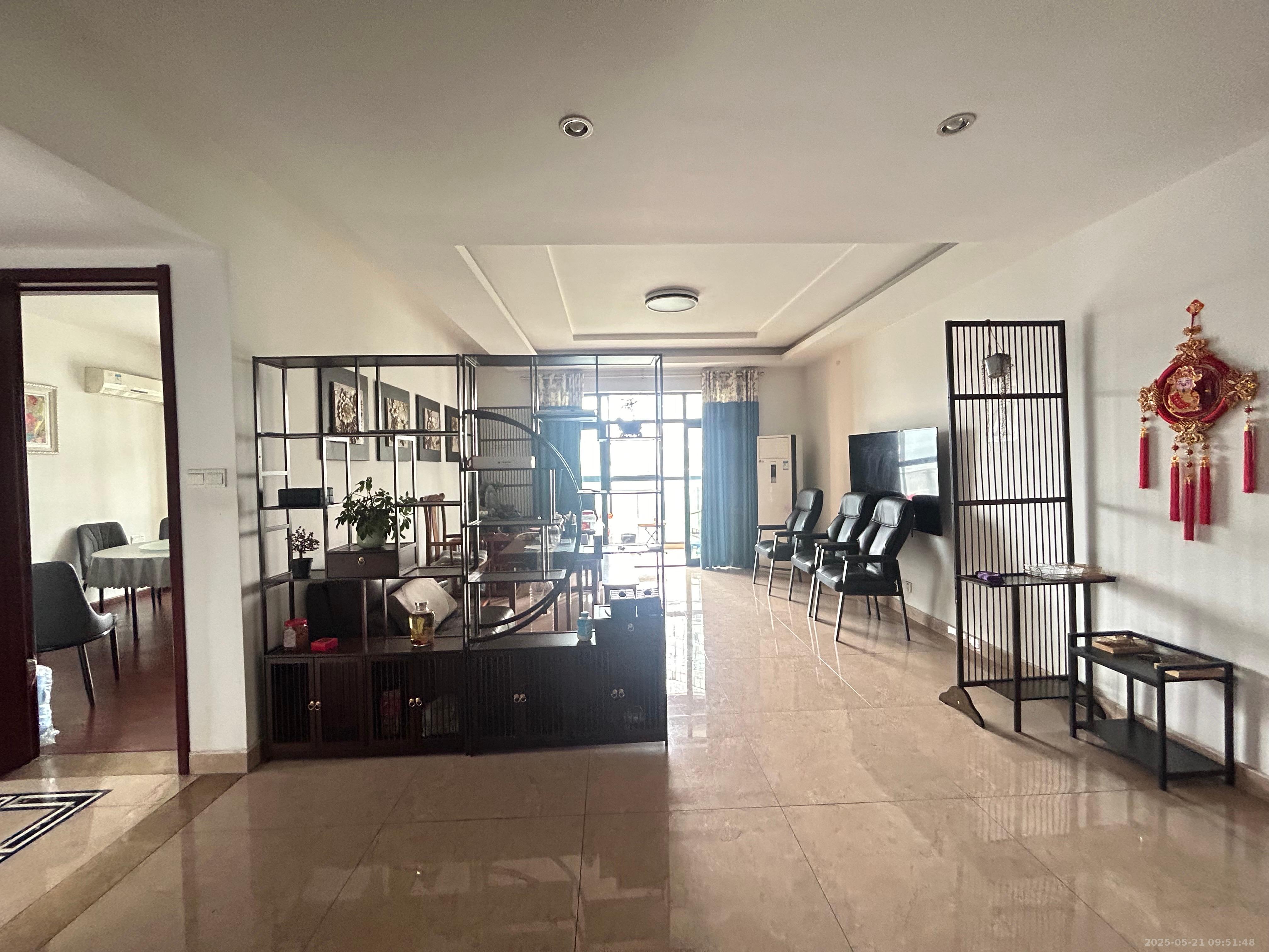 阳光100三期  4室2厅3卫    4300.0元/月 阳光100三期  4室2厅3卫    4300.0元/月