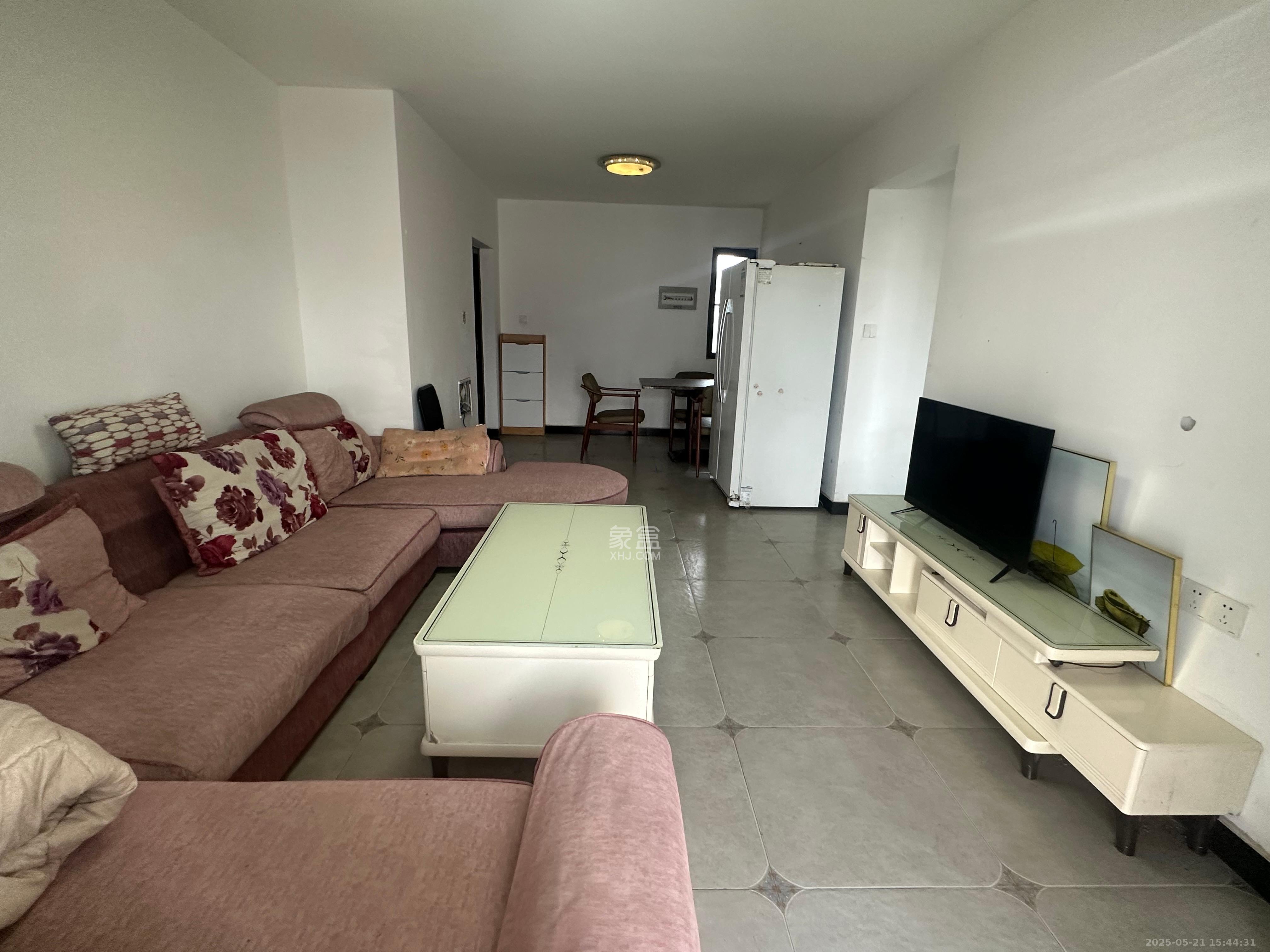 中欣楚天熙苑 3室2厅2卫 2500.0元/月 中欣楚天熙苑 3室2厅2卫 2500.0元/月室内图