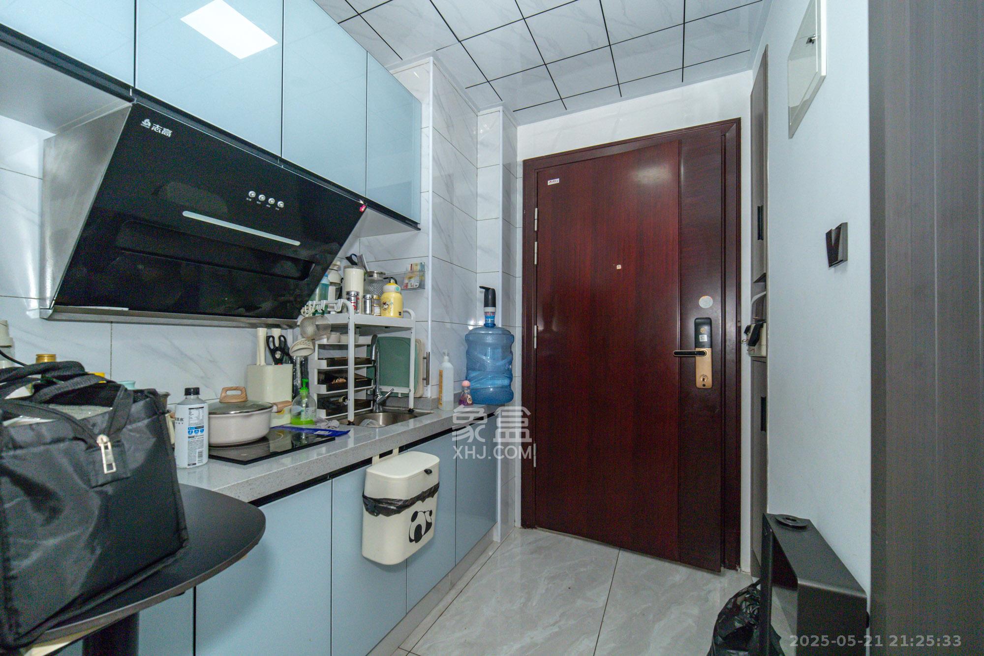 新长海漓湘悦  1室1厅1卫    19.9万 新长海漓湘悦  1室1厅1卫    19.9万厨房