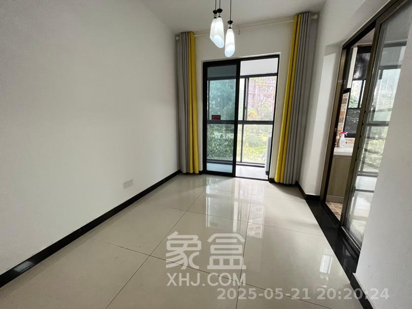 中建梅溪湖中心  4室2厅1卫   3500.00元/月室内图