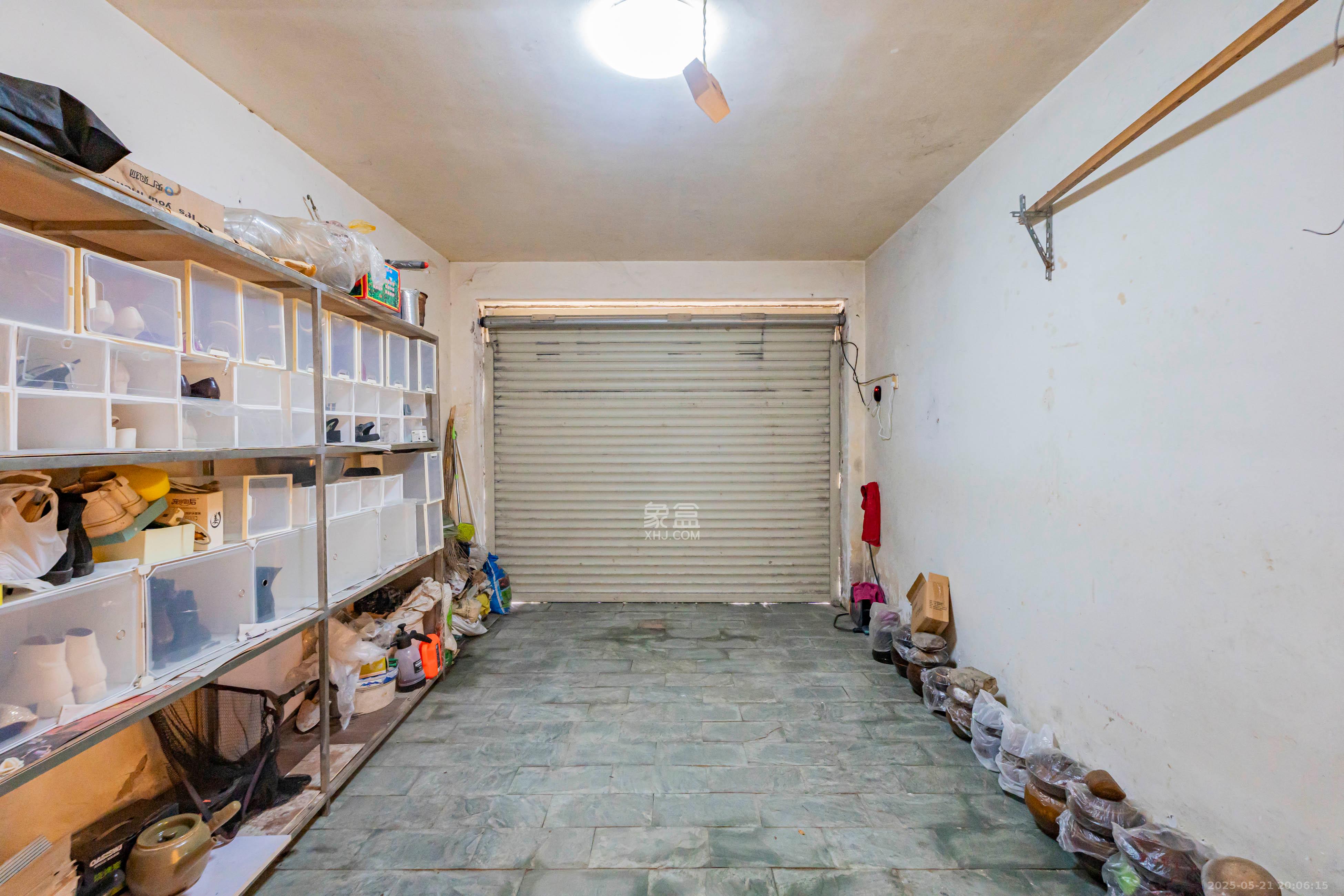 御景龙城  6室3厅4卫    238.0万 御景龙城  6室3厅4卫    238.0万其他