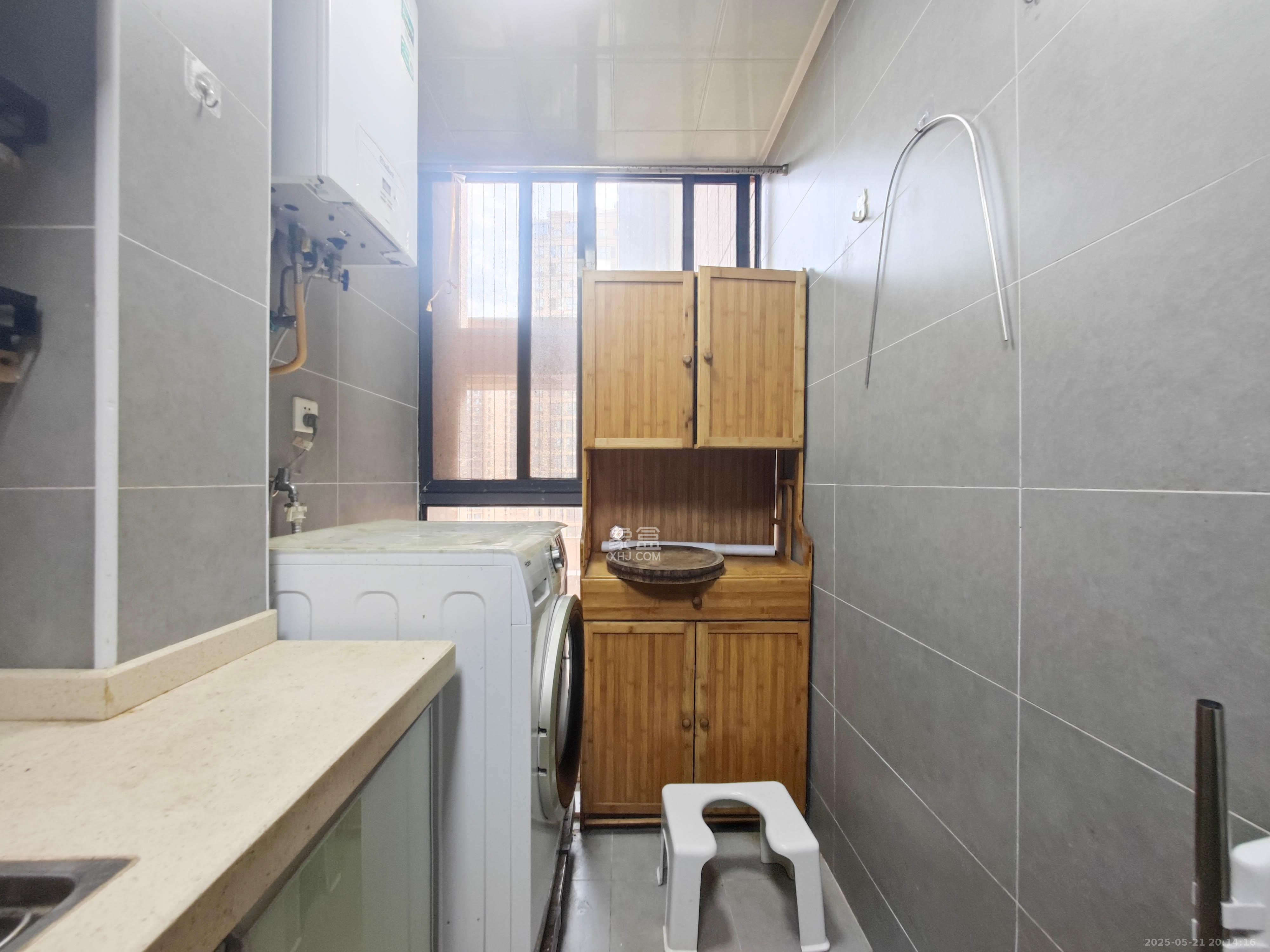 五矿万境水岸二期(五矿万境水岸和苑) 2室2厅1卫 101.88万 五矿万境水岸二期(五矿万境水岸和苑) 2室2厅1卫 101.88万阳台