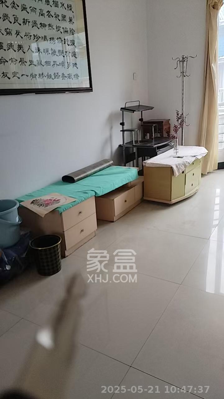 霞光山庄南苑  1室0厅1卫   360.00元/月室内图