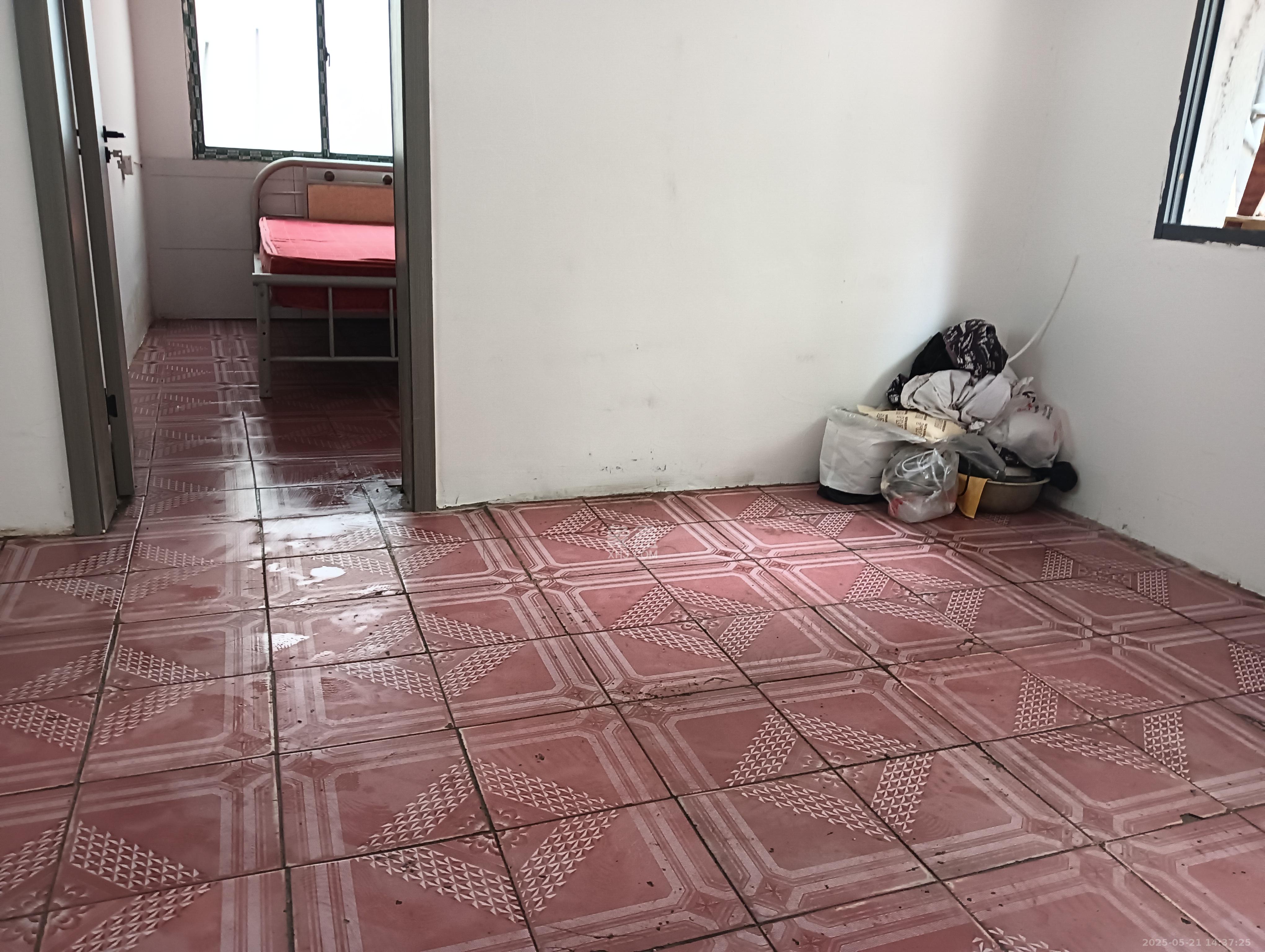 杏花园私房散盘  1室1厅1卫   1200.00元/月室内图