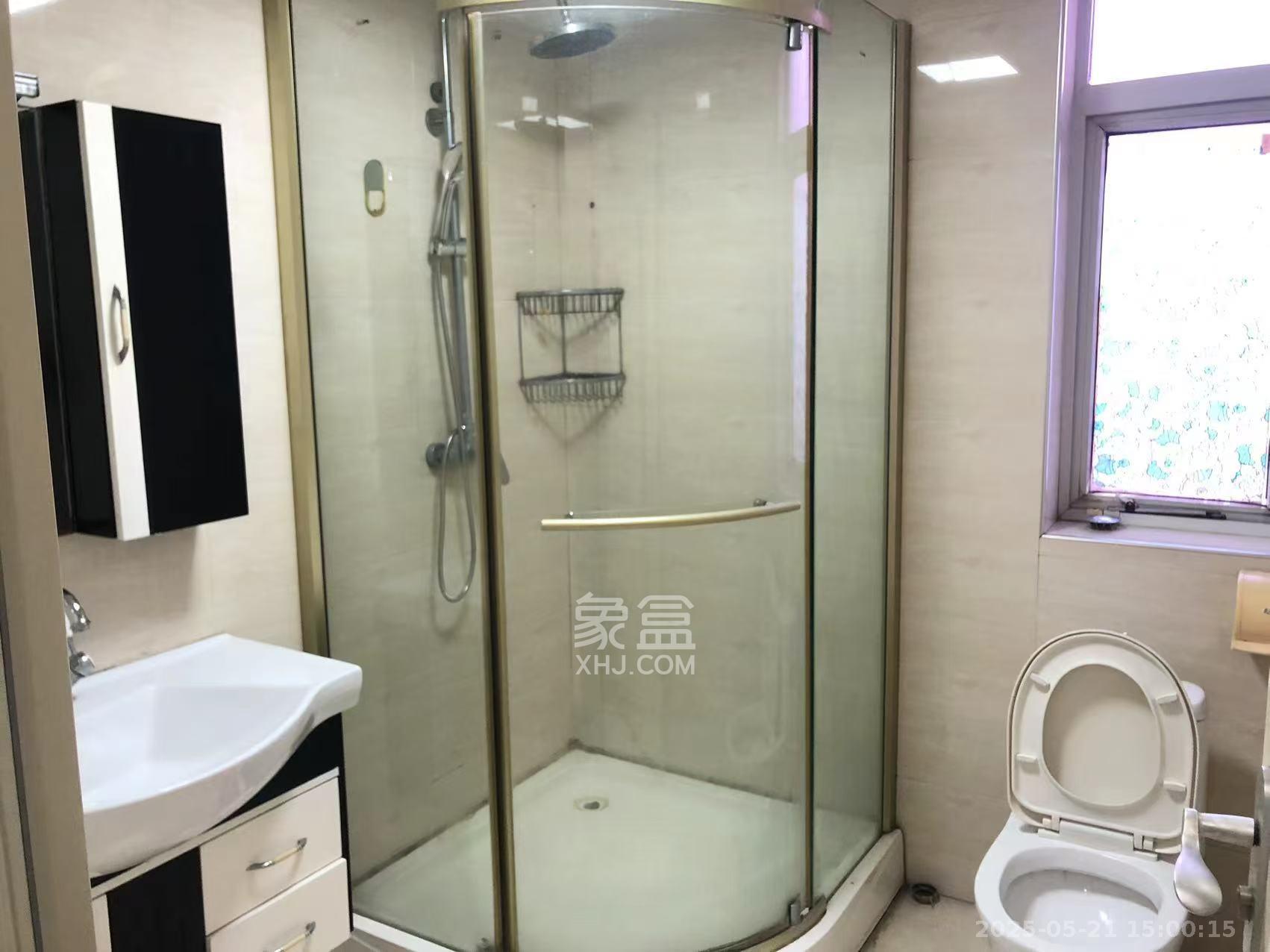 三王丽都  3室2厅1卫   5500.00元/月室内图