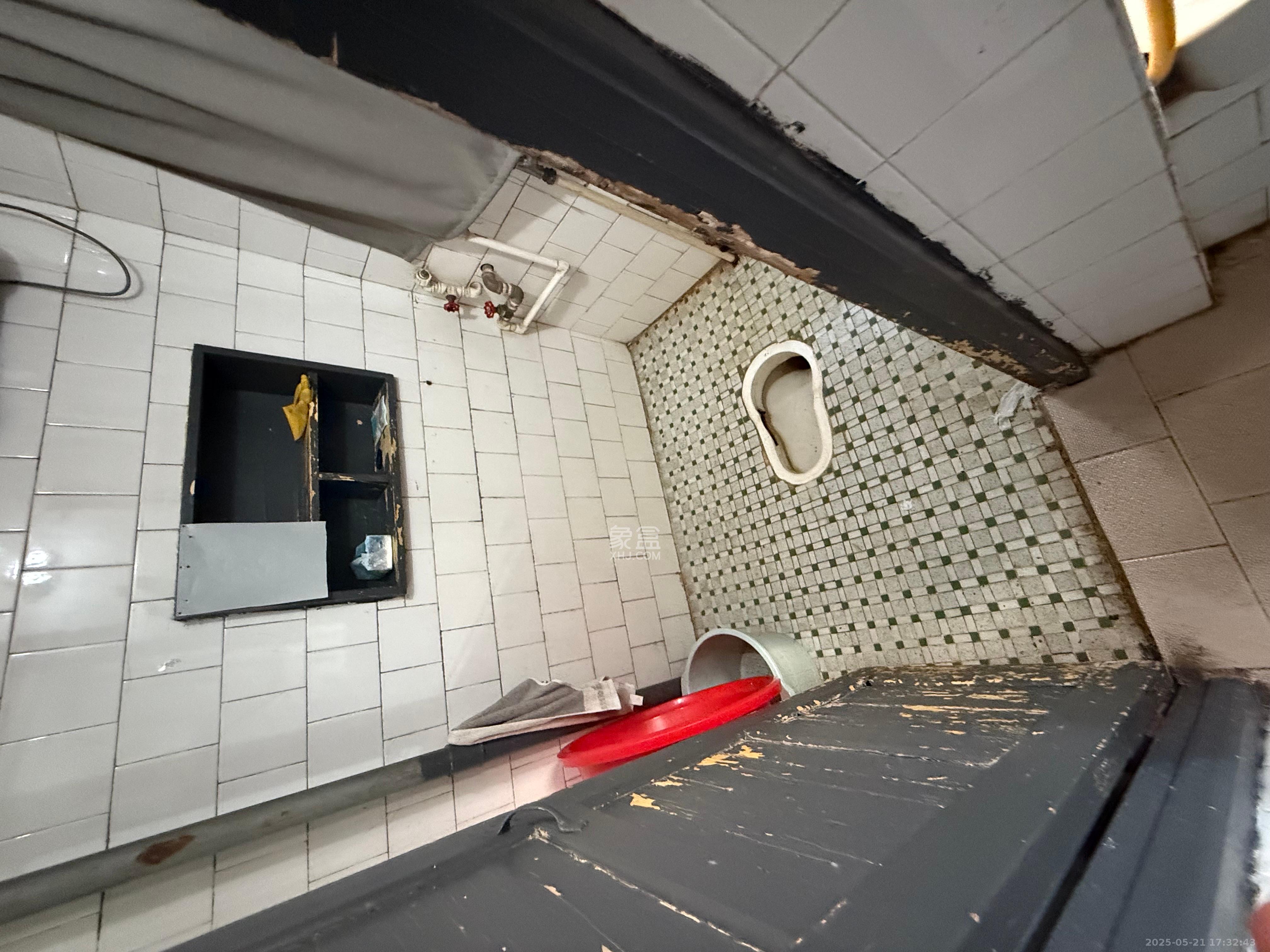 长沙市工商行政管理局郊区分局宿舍 1室0厅0卫 1500.0元/月 长沙市工商行政管理局郊区分局宿舍 1室0厅0卫 1500.0元/月室内图