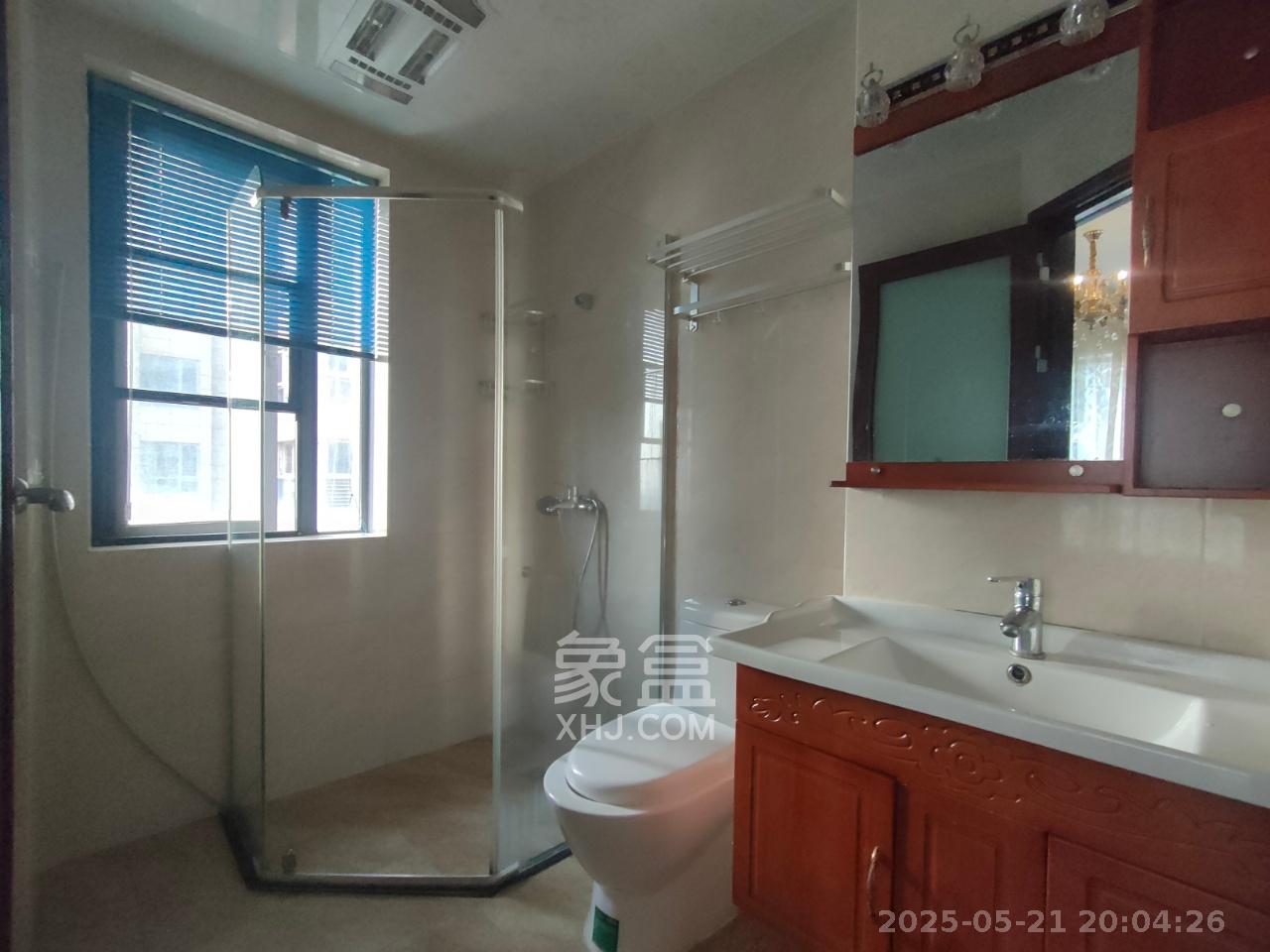 保利国际广场  3室2厅2卫    5500.0元/月室内图