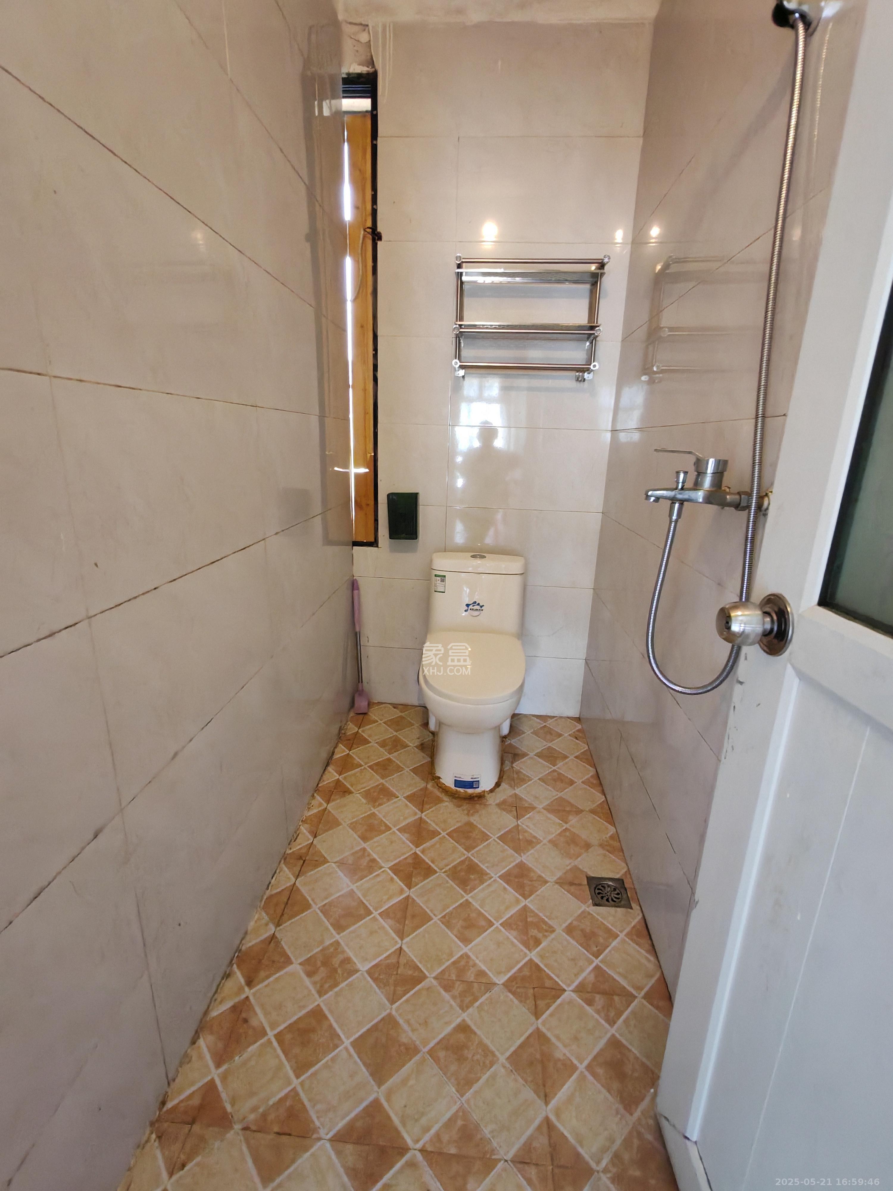 建湘新村  1室1厅1卫   1200.00元/月室内图