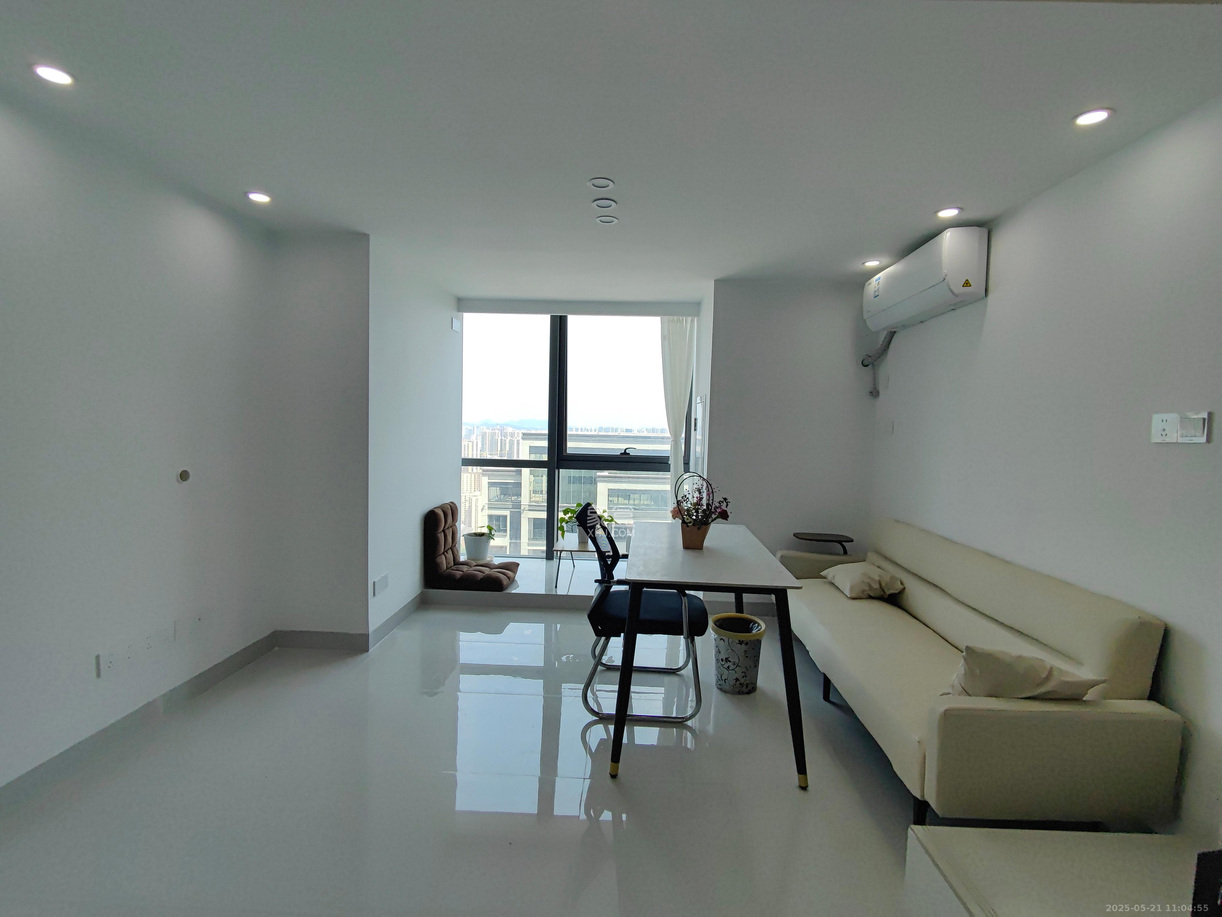 中建宝铂公馆   43.0㎡     3300.00元/月