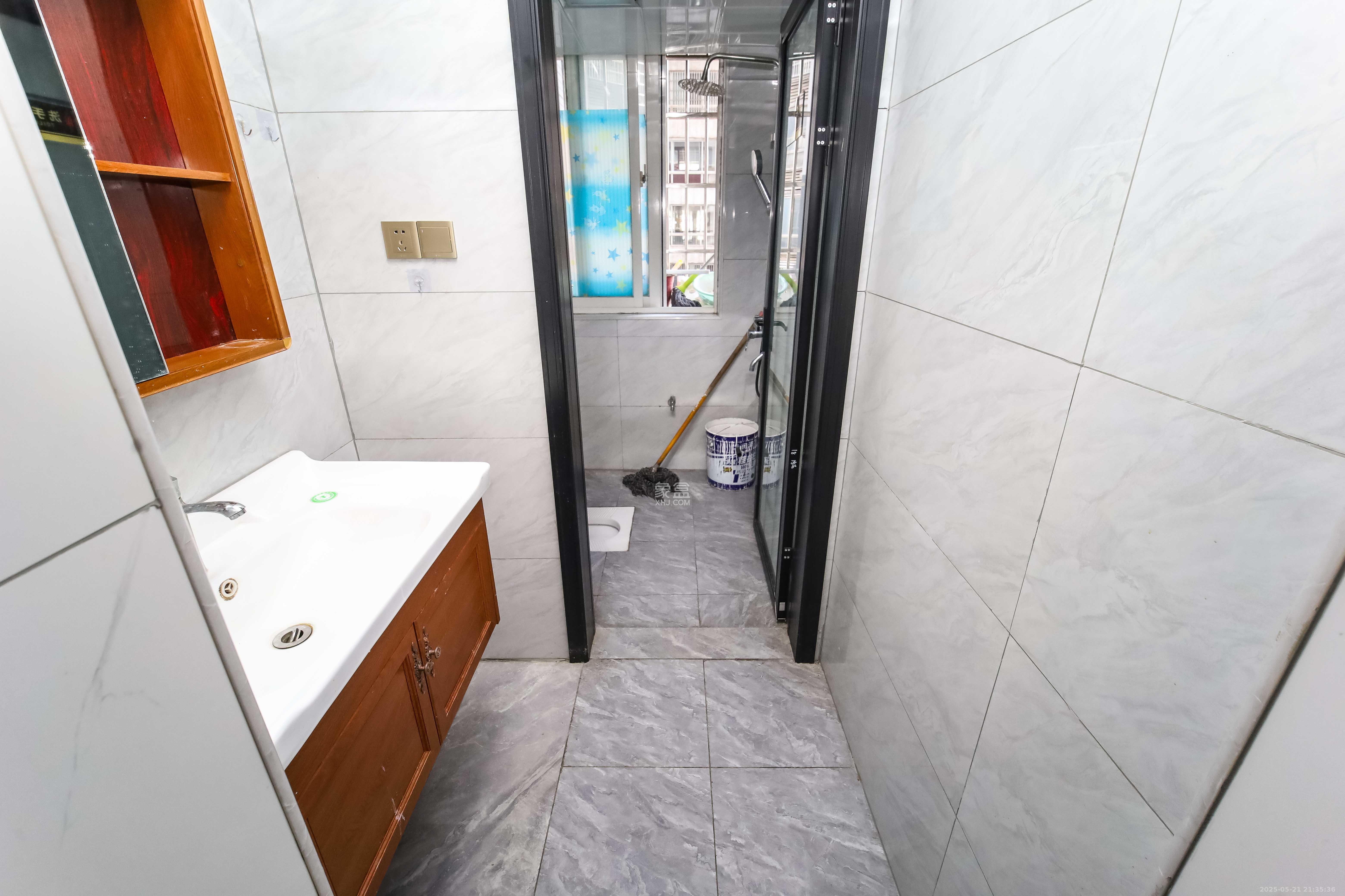 东门壹号家园 3室2厅2卫 86.0万 东门壹号家园 3室2厅2卫 86.0万卫生间