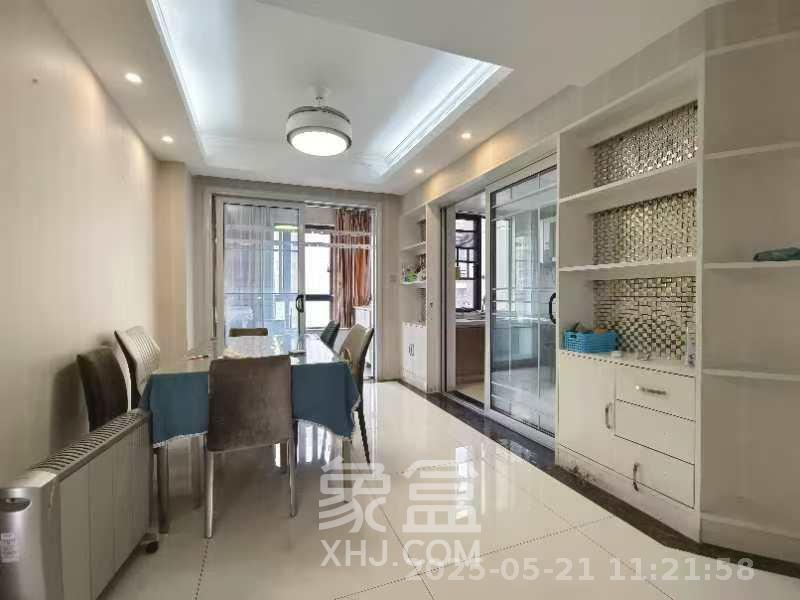 长房时代城  3室2厅2卫   3500.00元/月室内图