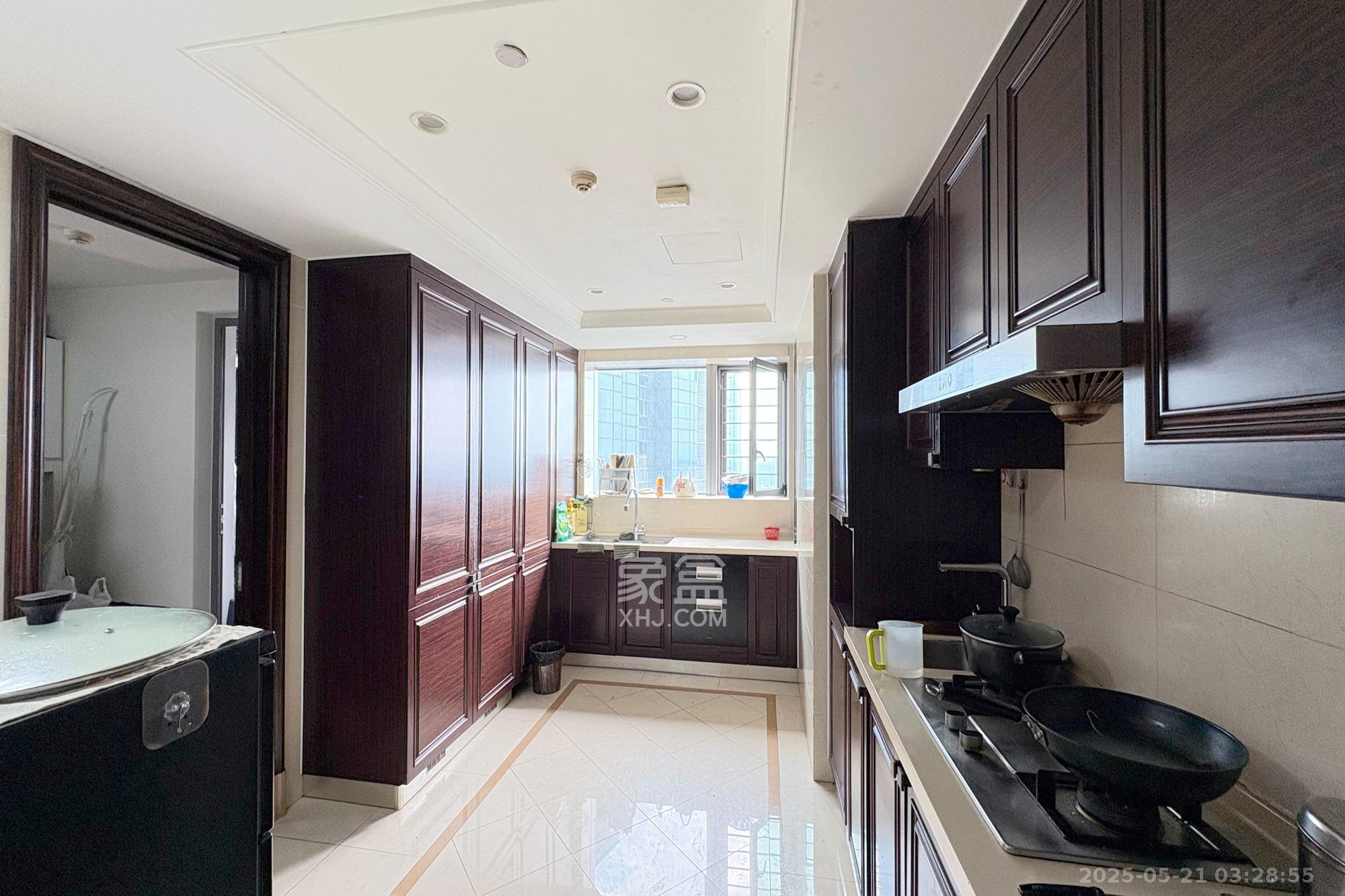 华远隆玺  4室2厅0卫    528.0万 华远隆玺  4室2厅0卫    528.0万厨房