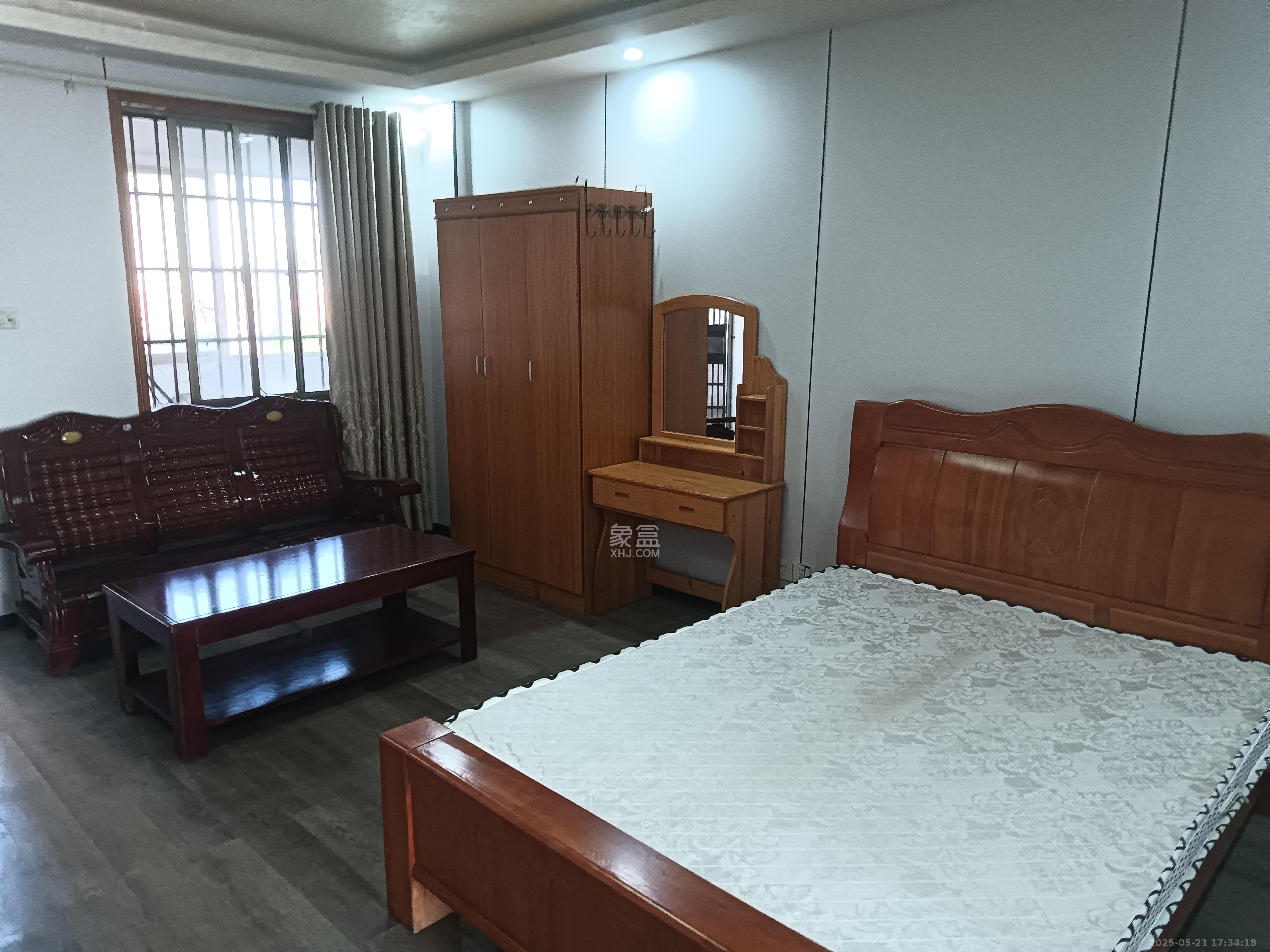 御景龙城  1室1厅1卫   1300.00元/月室内图