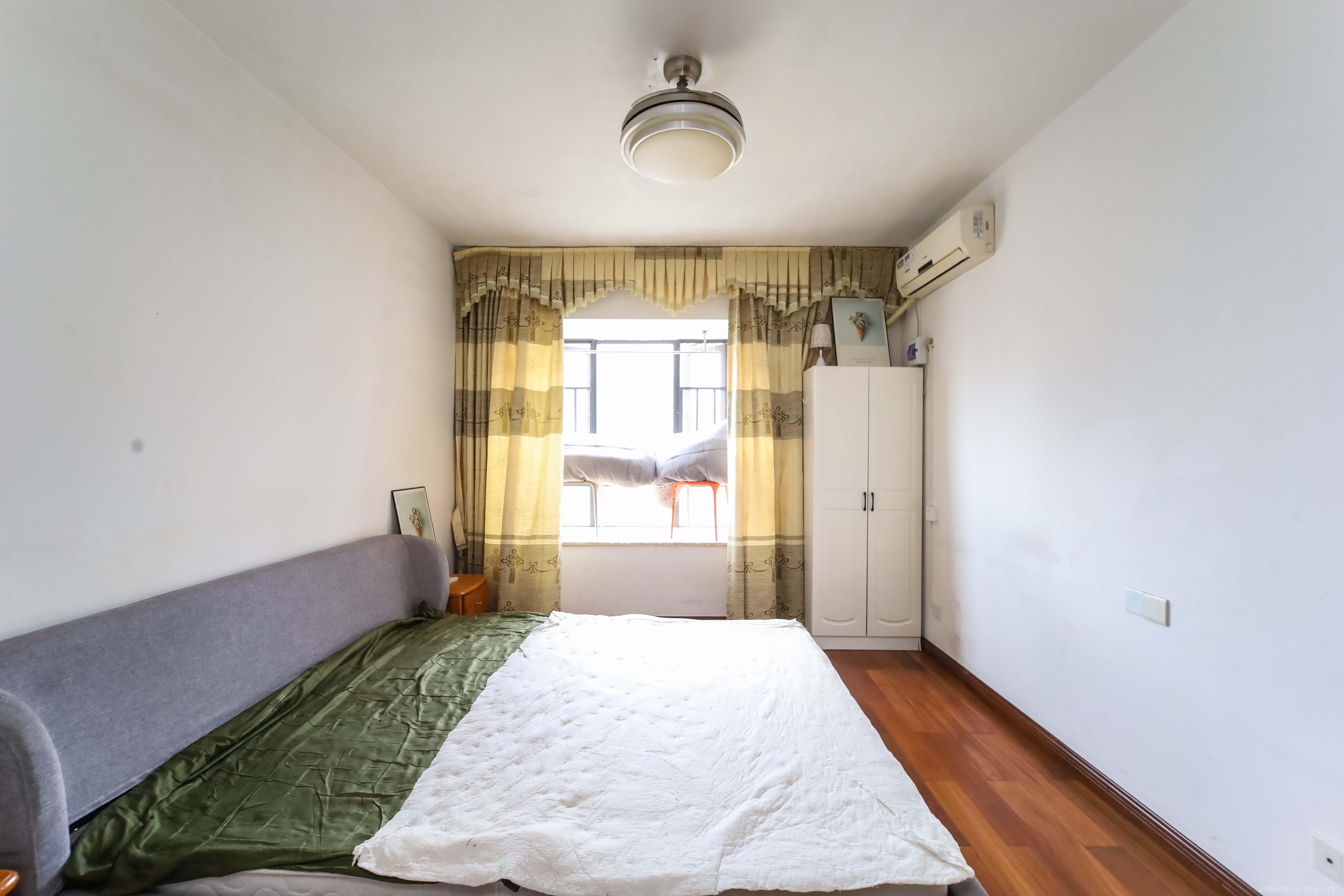 尚东紫郡  4室2厅2卫    116.0万 尚东紫郡  4室2厅2卫    116.0万卧室