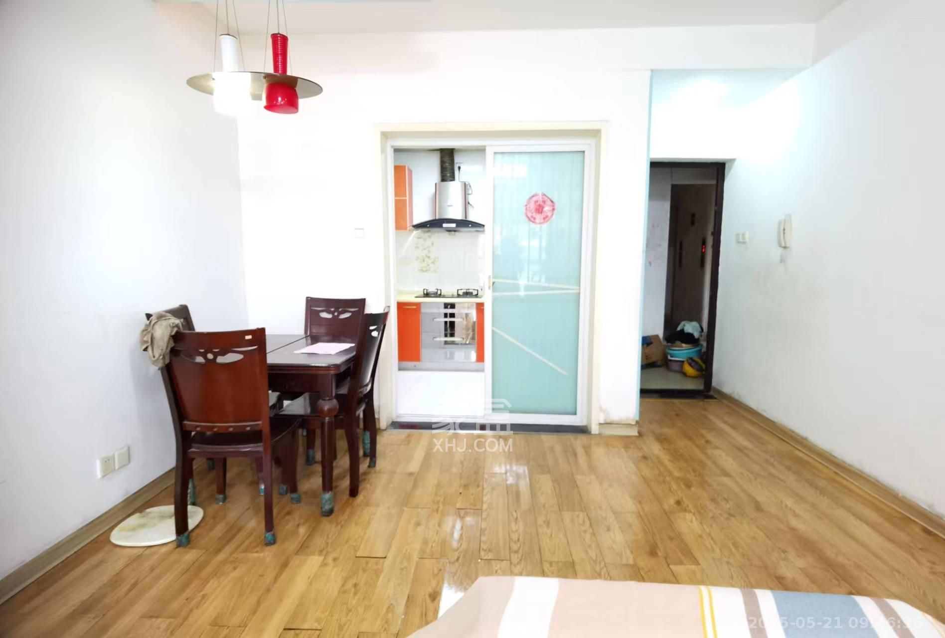 枫林美景  3室2厅1卫   2300.00元/月室内图