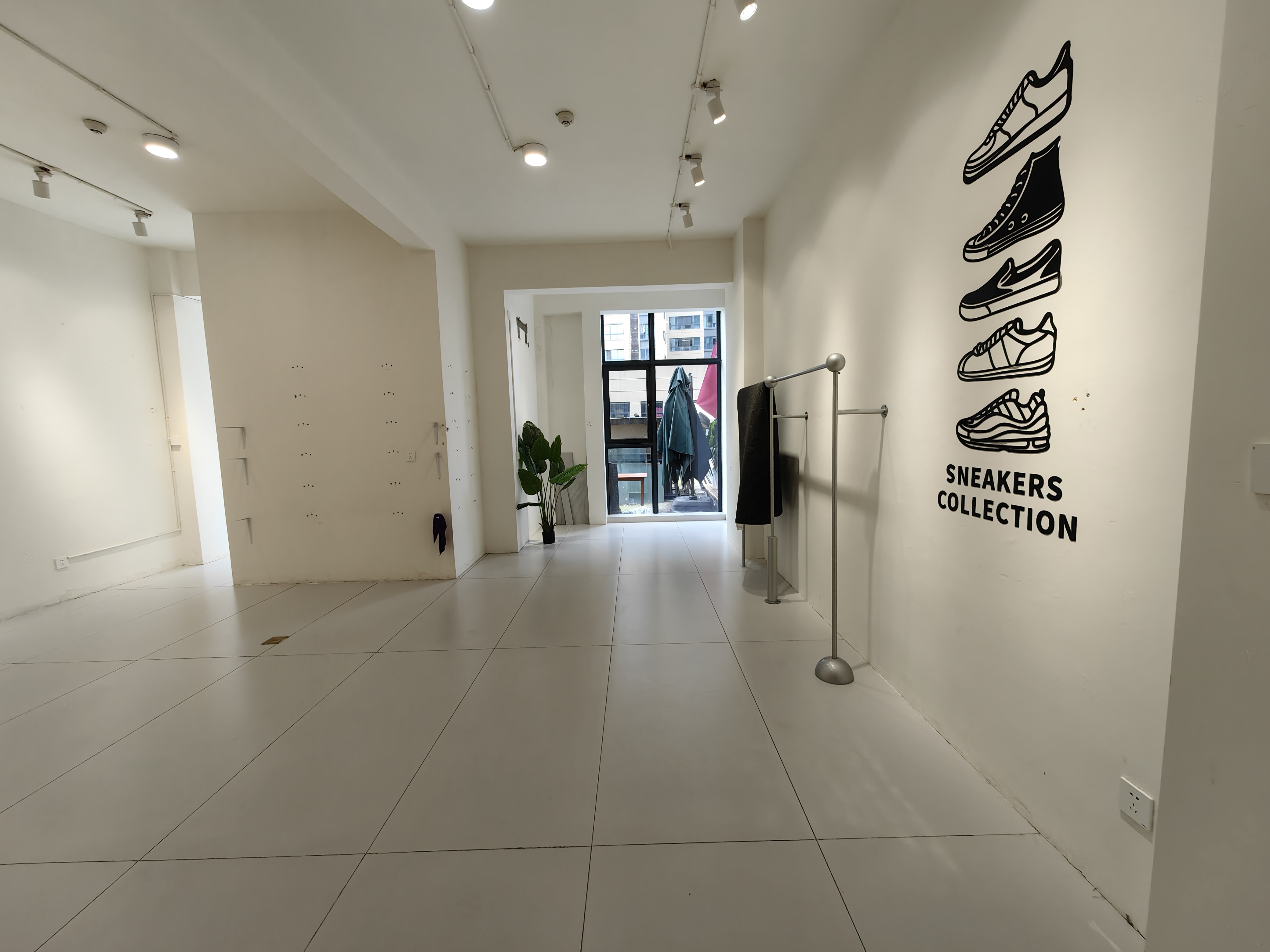 天门中央广场 1室1厅1卫 25.0万 天门中央广场 1室1厅1卫 25.0万客厅