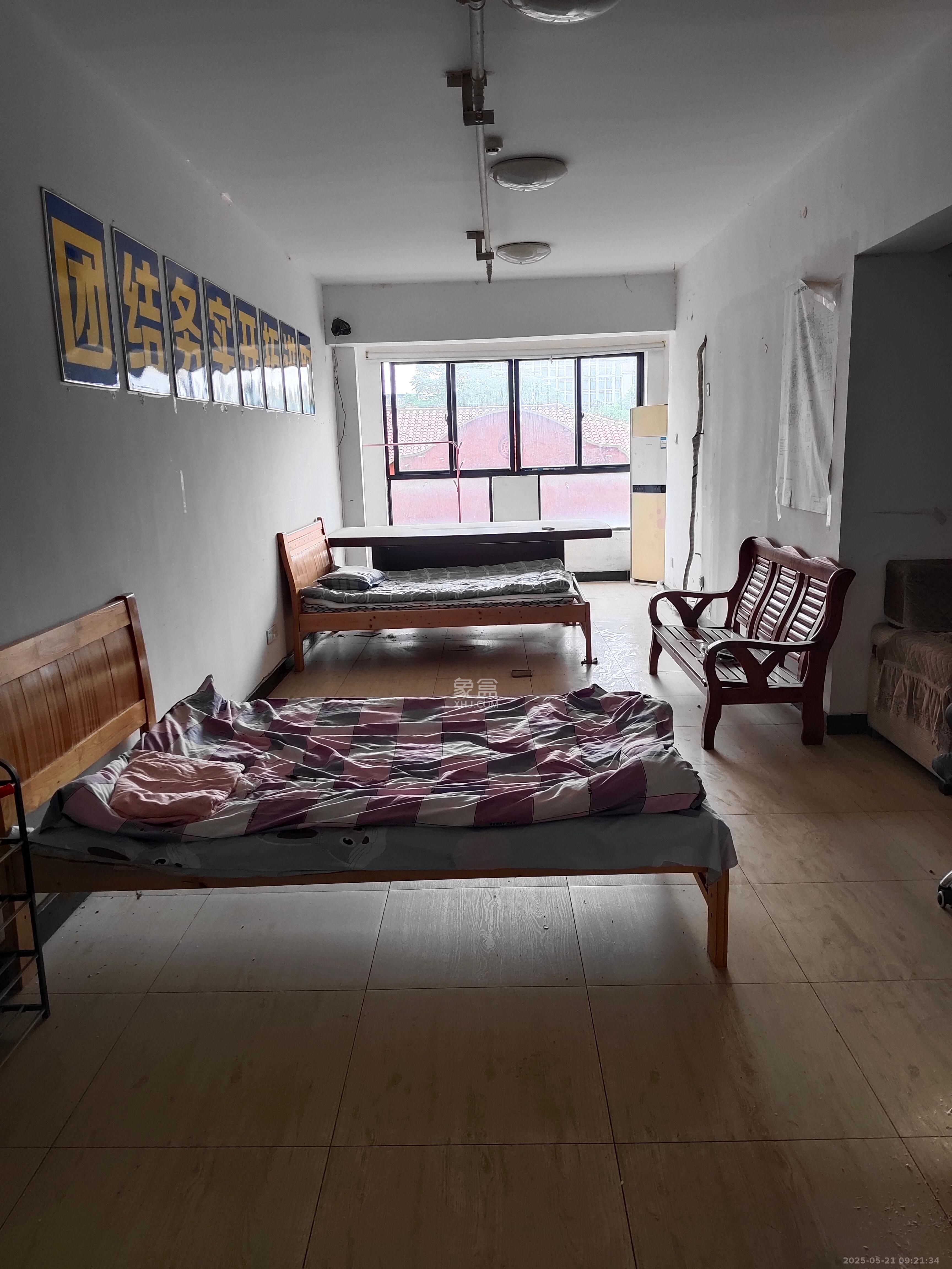 中信凯旋蓝岸(中信新城三期) 1室1厅1卫 1400.0元/月 中信凯旋蓝岸(中信新城三期) 1室1厅1卫 1400.0元/月室内图