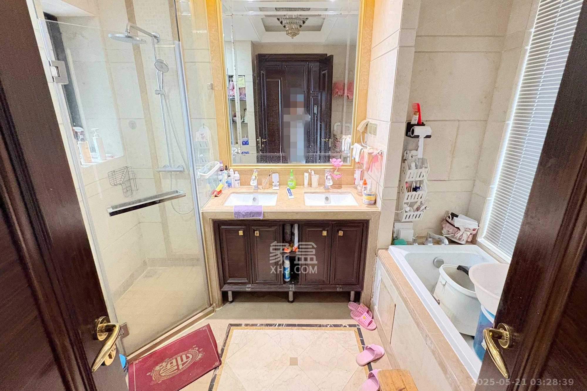 华远隆玺  4室2厅0卫    528.0万 华远隆玺  4室2厅0卫    528.0万卫生间