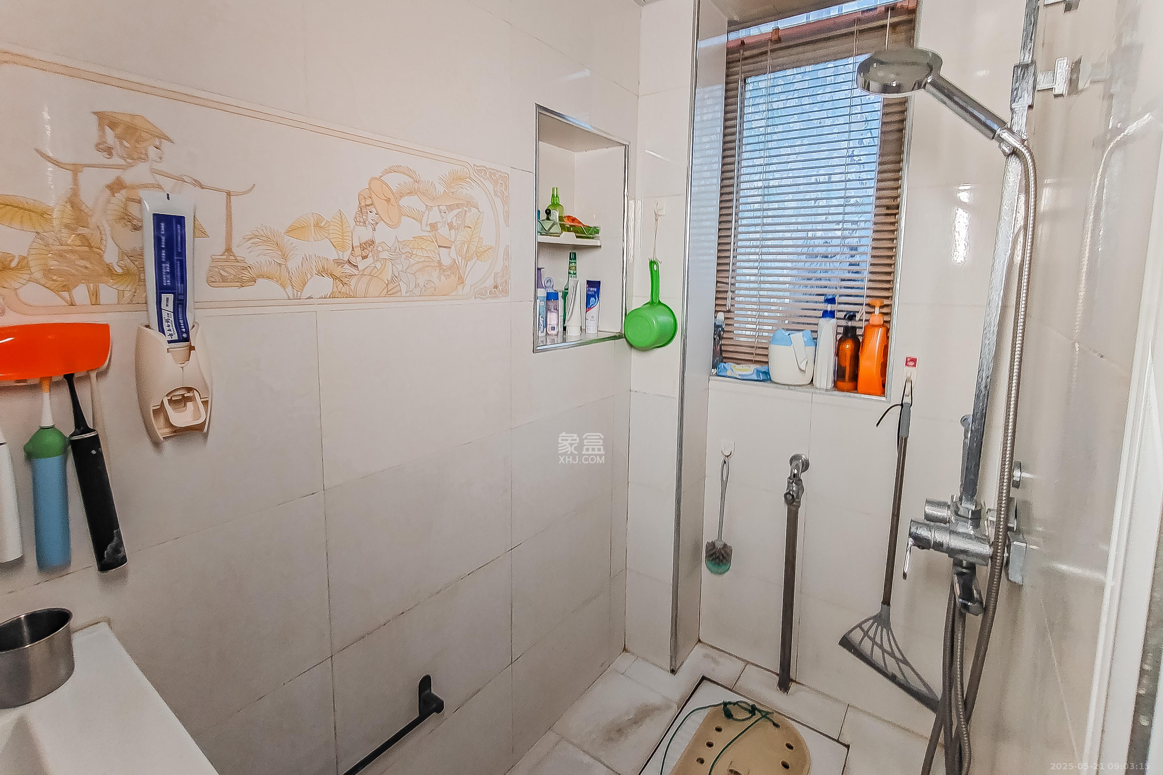 砂子塘社区 2室2厅1卫 58.0万 砂子塘社区 2室2厅1卫 58.0万卫生间