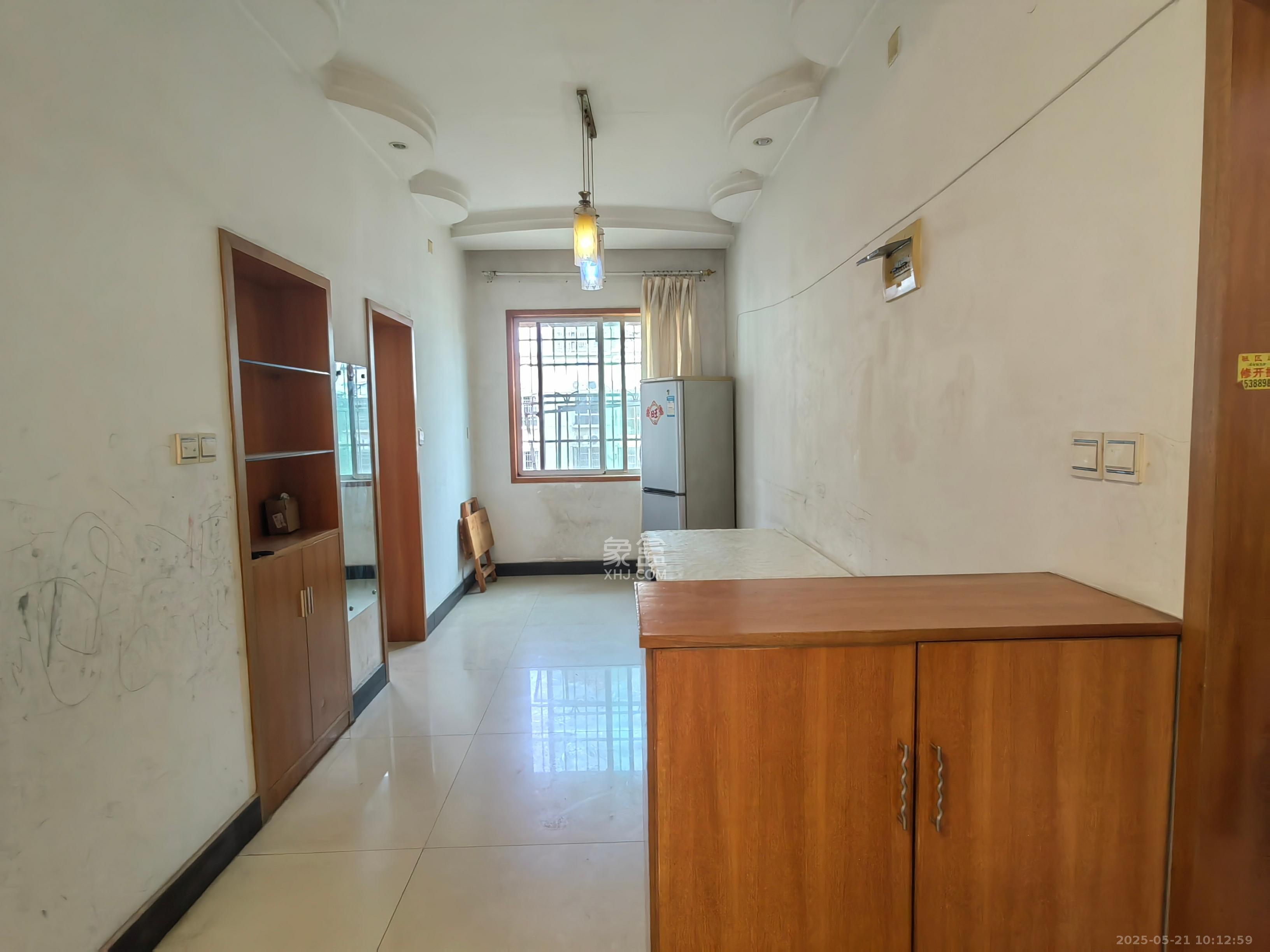 中南汽车世界 2室1厅1卫 1000.0元/月 中南汽车世界 2室1厅1卫 1000.0元/月室内图