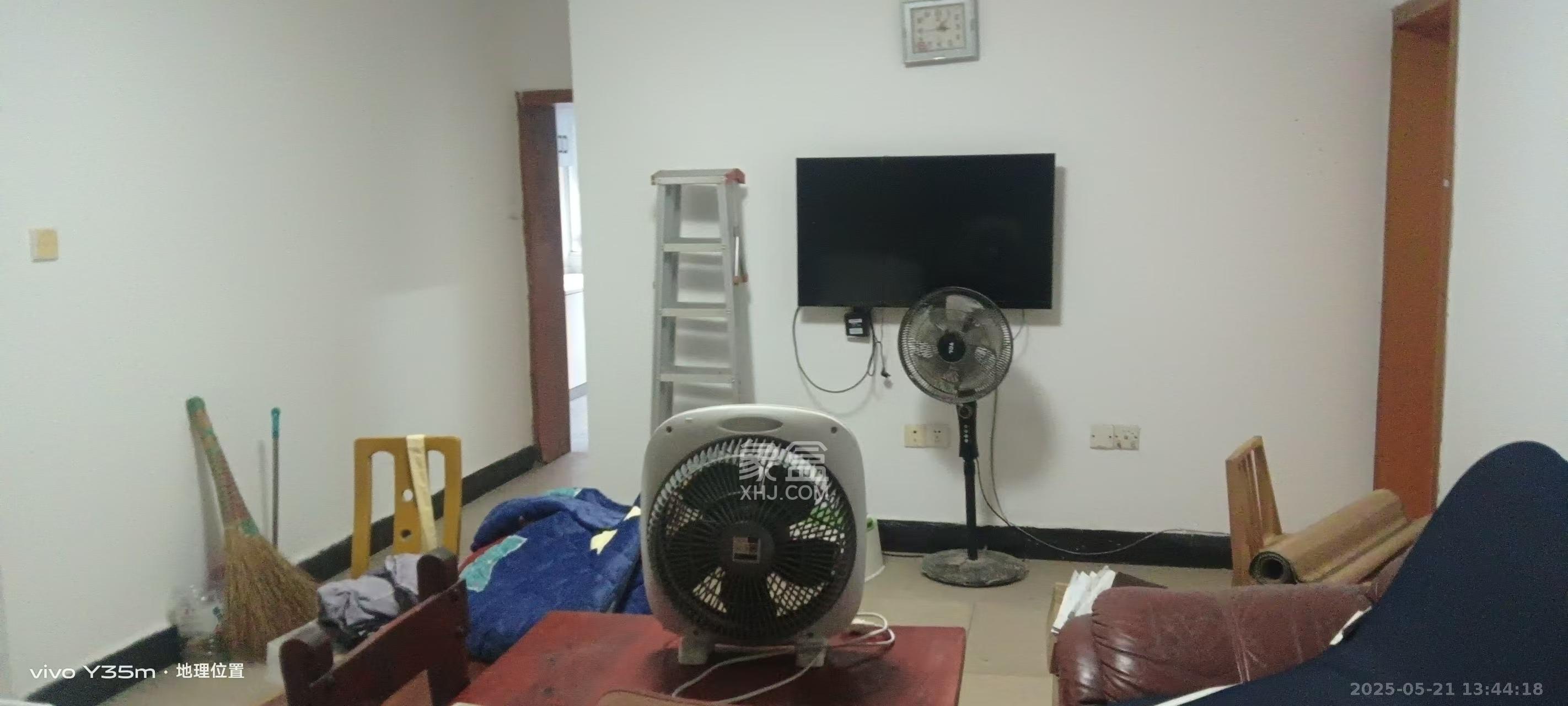 展览馆科协宿舍  3室1厅1卫    2500.0元/月 展览馆科协宿舍  3室1厅1卫    2500.0元/月室内图