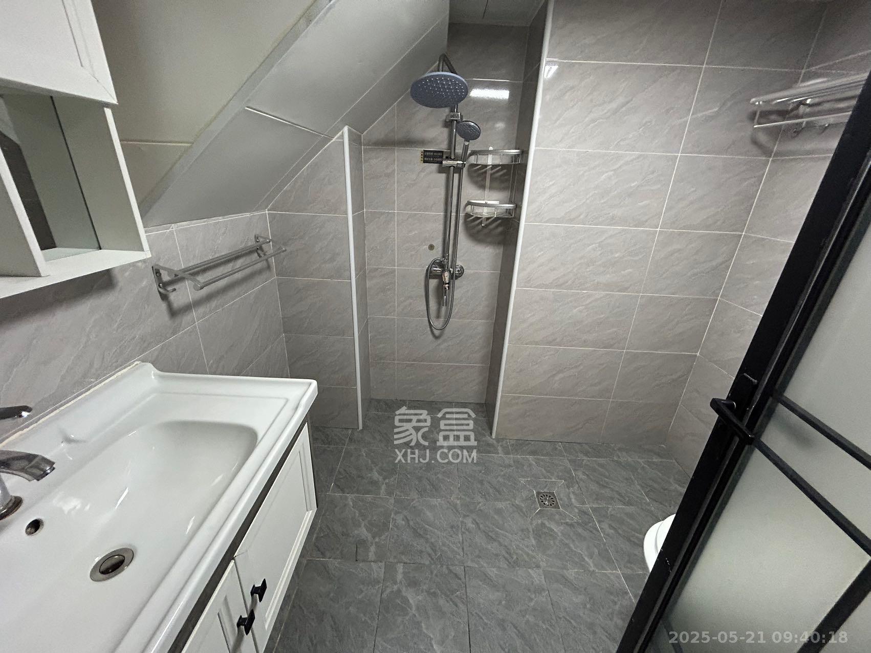 富兴悦府(富兴学府名邸) 2室1厅1卫 1800.0元/月 富兴悦府(富兴学府名邸) 2室1厅1卫 1800.0元/月室内图