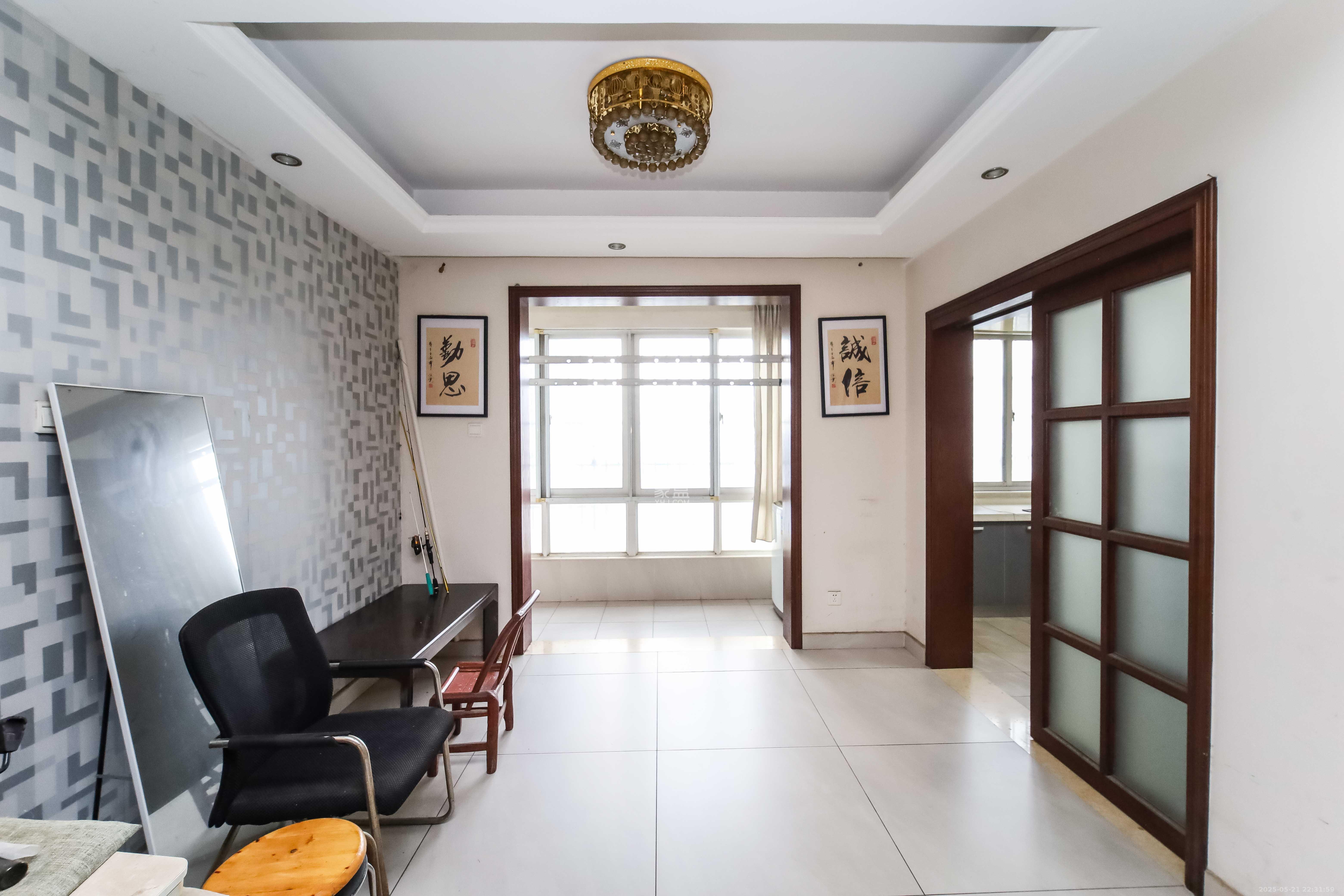 东门壹号家园  4室2厅2卫    108.0万客厅