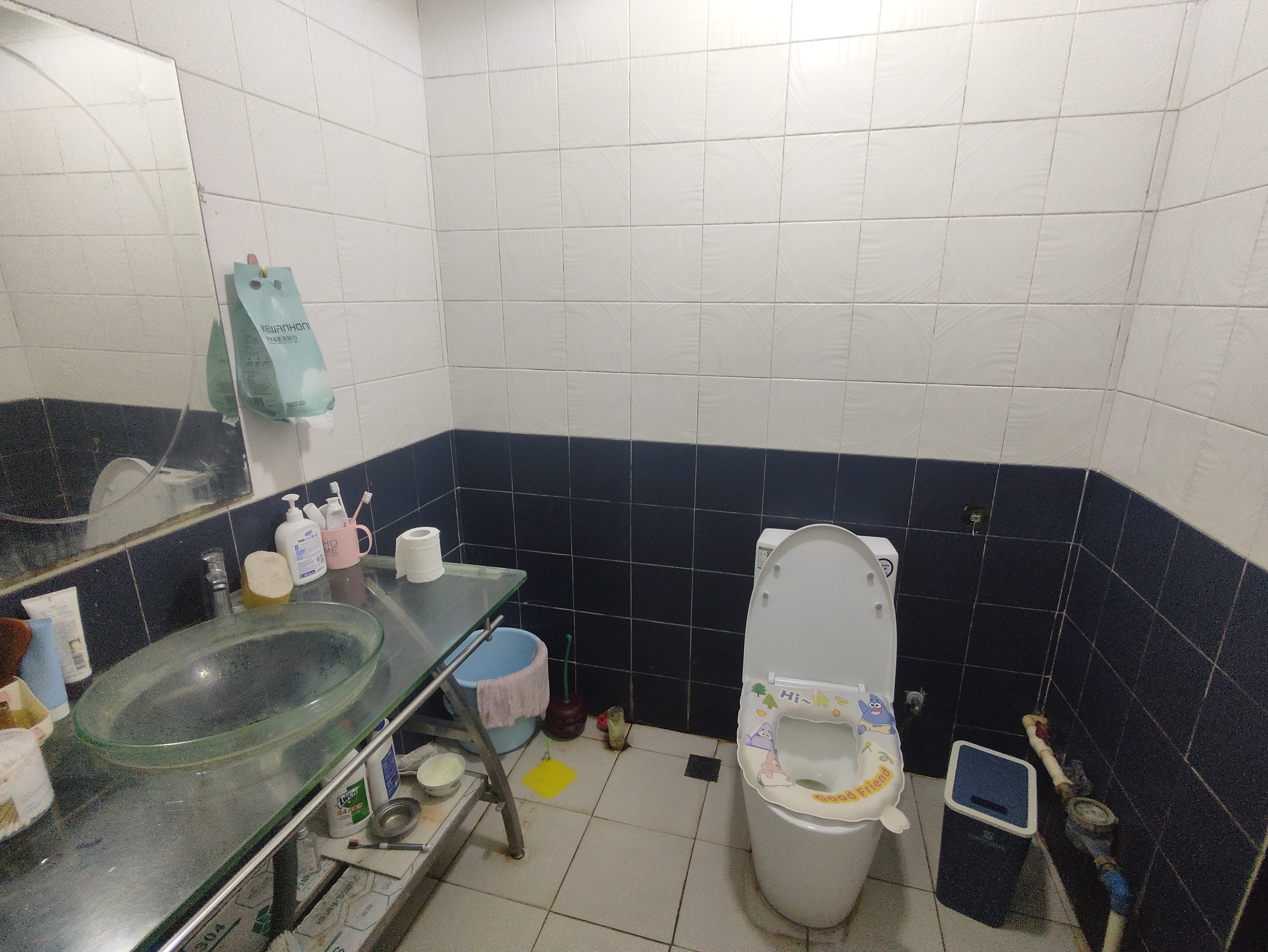 华贸大厦（华贸花苑）  1室2厅1卫   1800.00元/月室内图