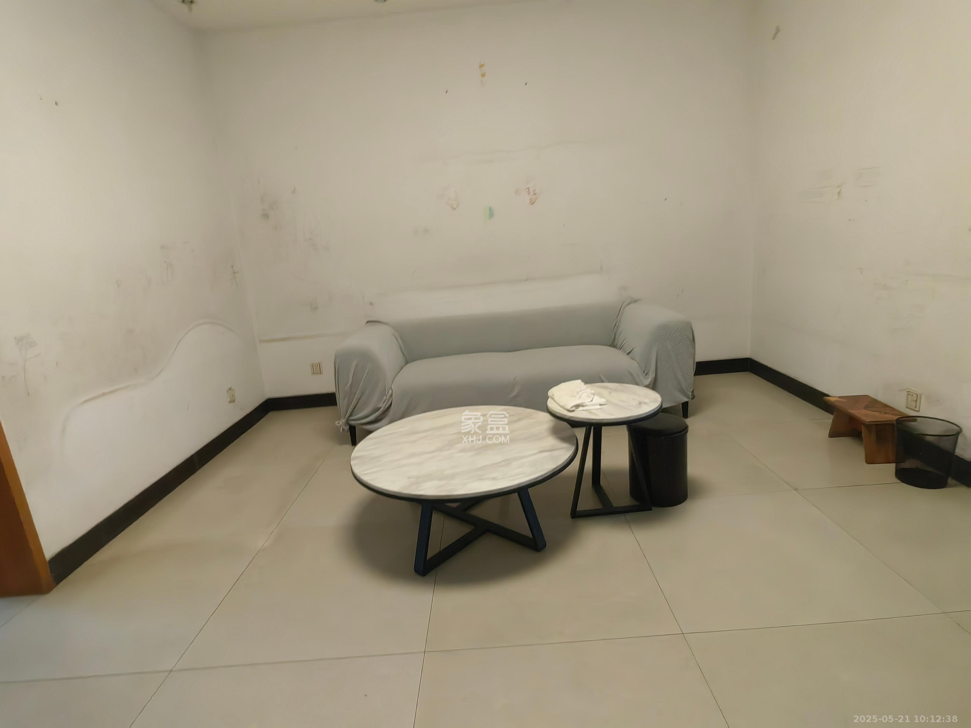 中南汽车世界 2室1厅1卫 1000.0元/月 中南汽车世界 2室1厅1卫 1000.0元/月室内图