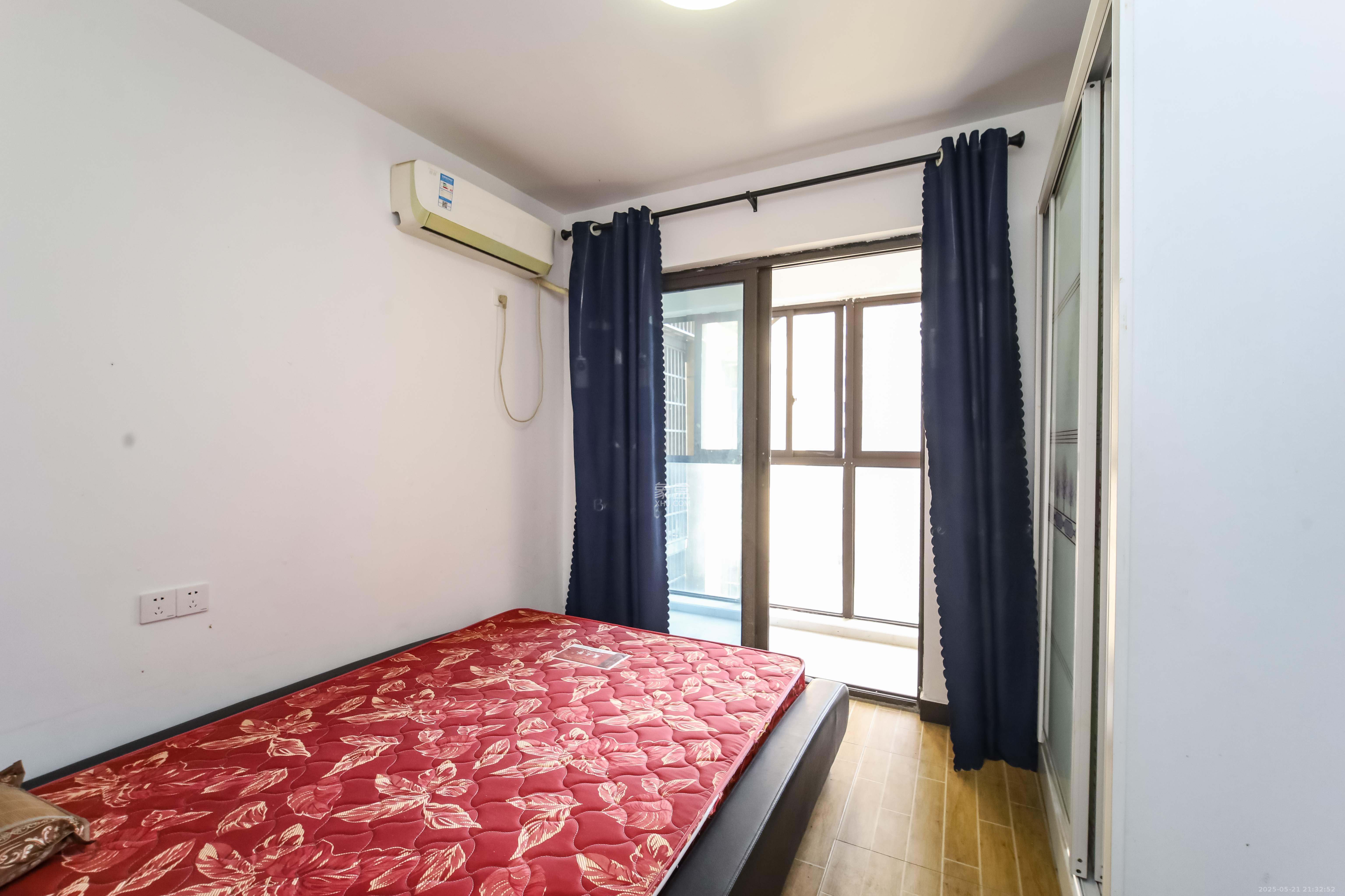 中欣楚天熙苑 1室2厅2卫 100.0万 中欣楚天熙苑 1室2厅2卫 100.0万卧室