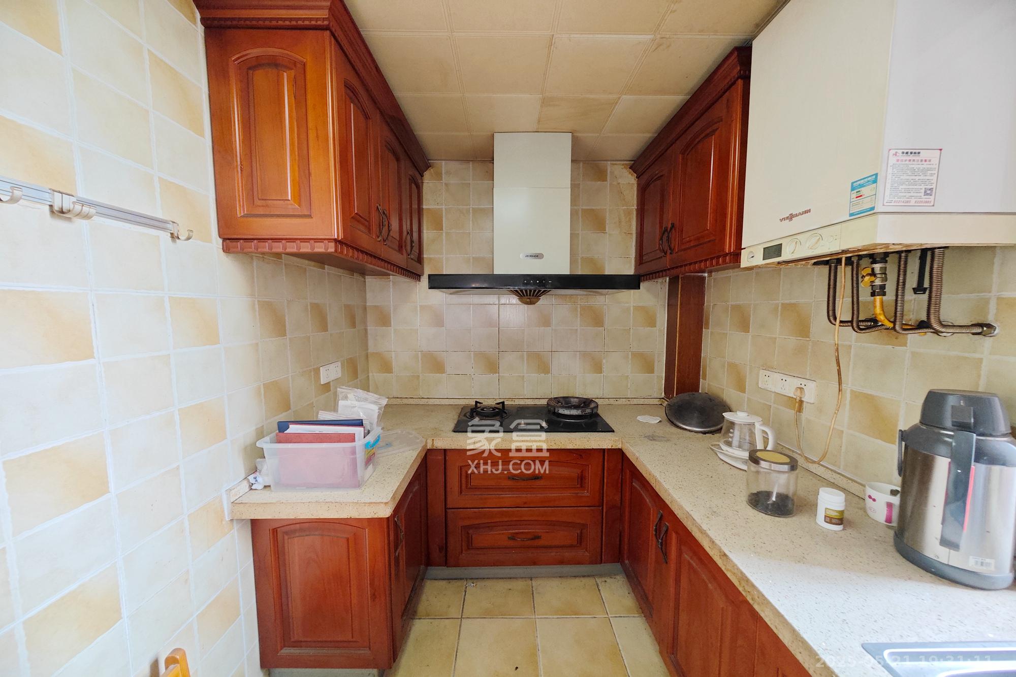 中江佳境天成  3室2厅2卫    108.0万厨房