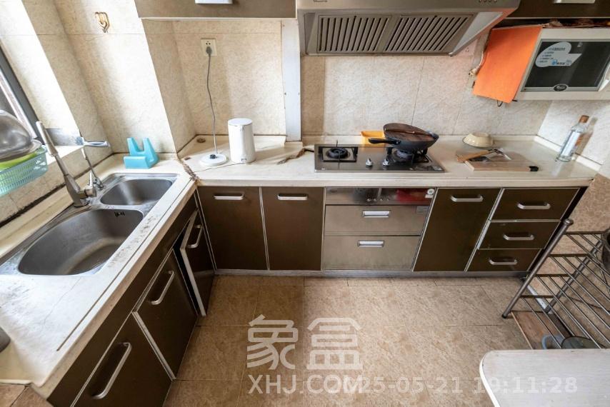 中城丽景香山园 3室2厅2卫 2600.0元/月 中城丽景香山园 3室2厅2卫 2600.0元/月室内图