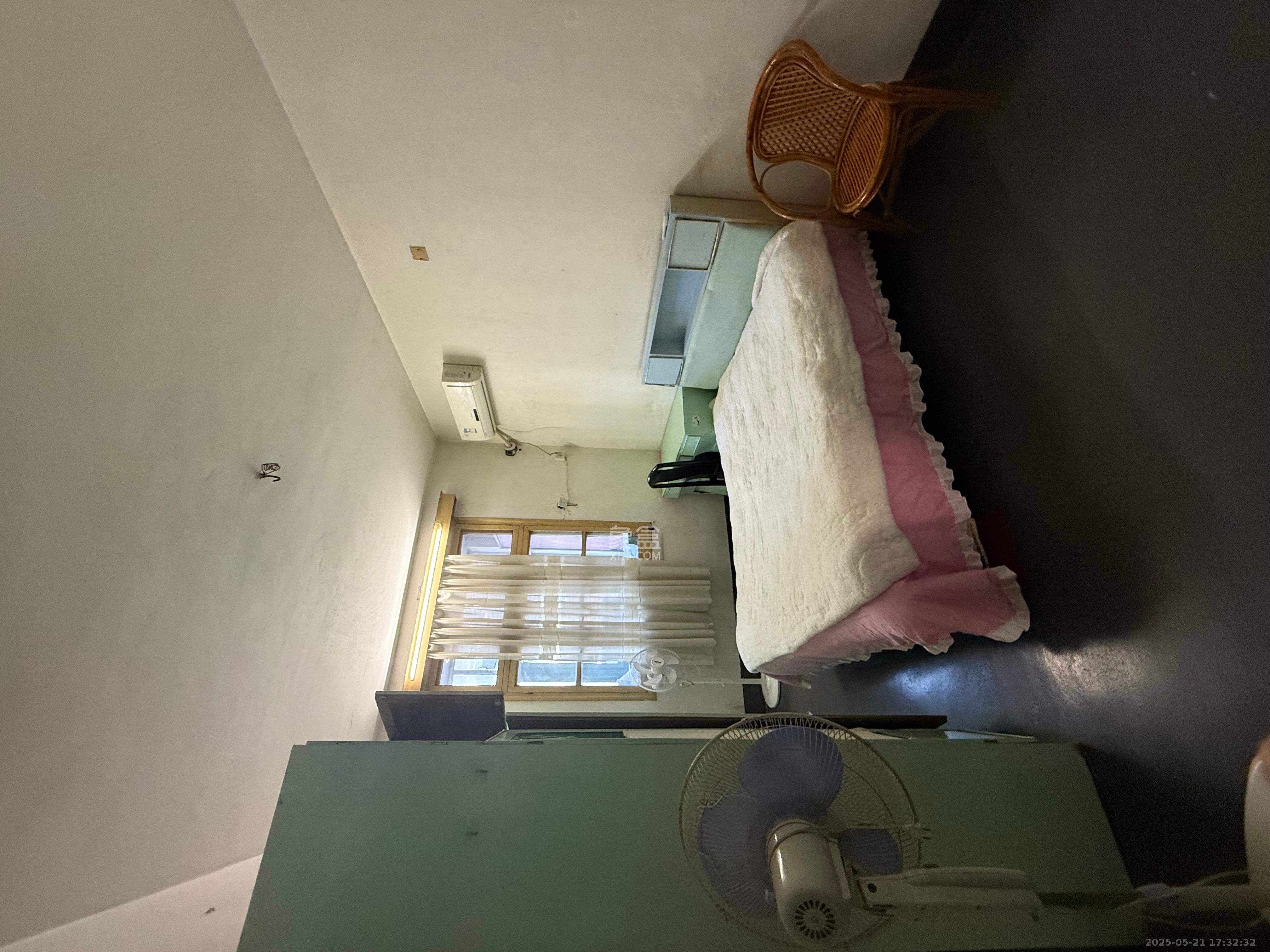 长沙市工商行政管理局郊区分局宿舍 1室0厅0卫 1500.0元/月 长沙市工商行政管理局郊区分局宿舍 1室0厅0卫 1500.0元/月室内图