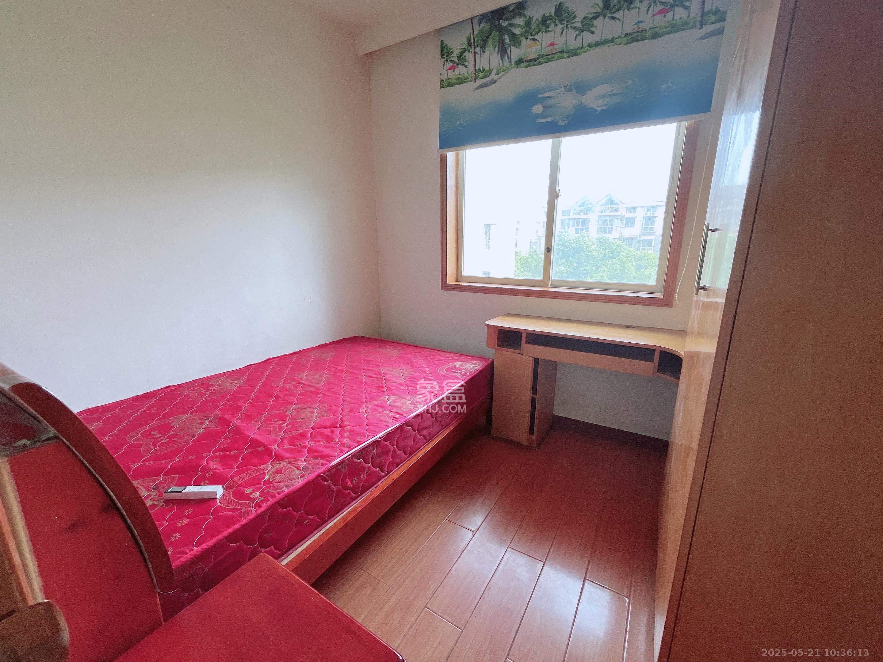 好家园  3室2厅1卫   1800.00元/月室内图