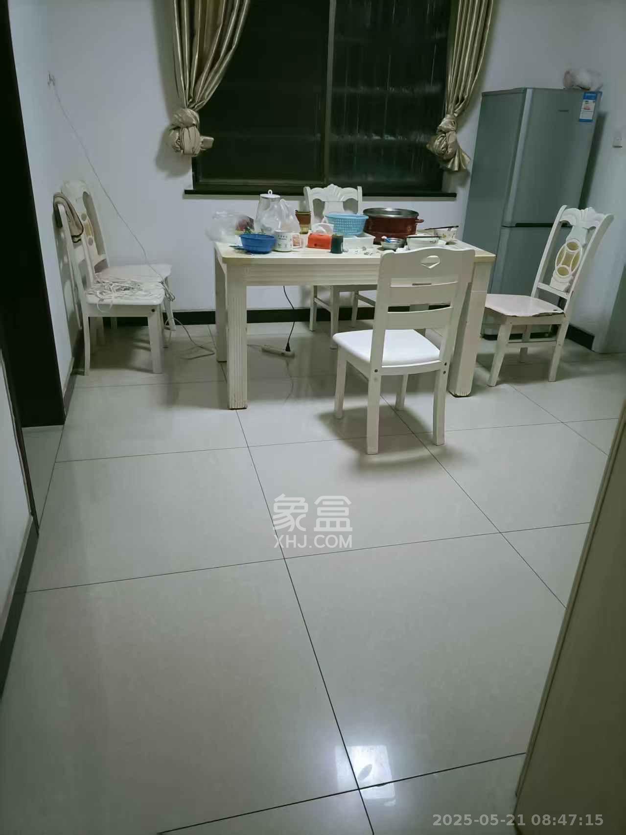 兴联母山小区 3室1厅1卫 1500.0元/月 兴联母山小区 3室1厅1卫 1500.0元/月室内图