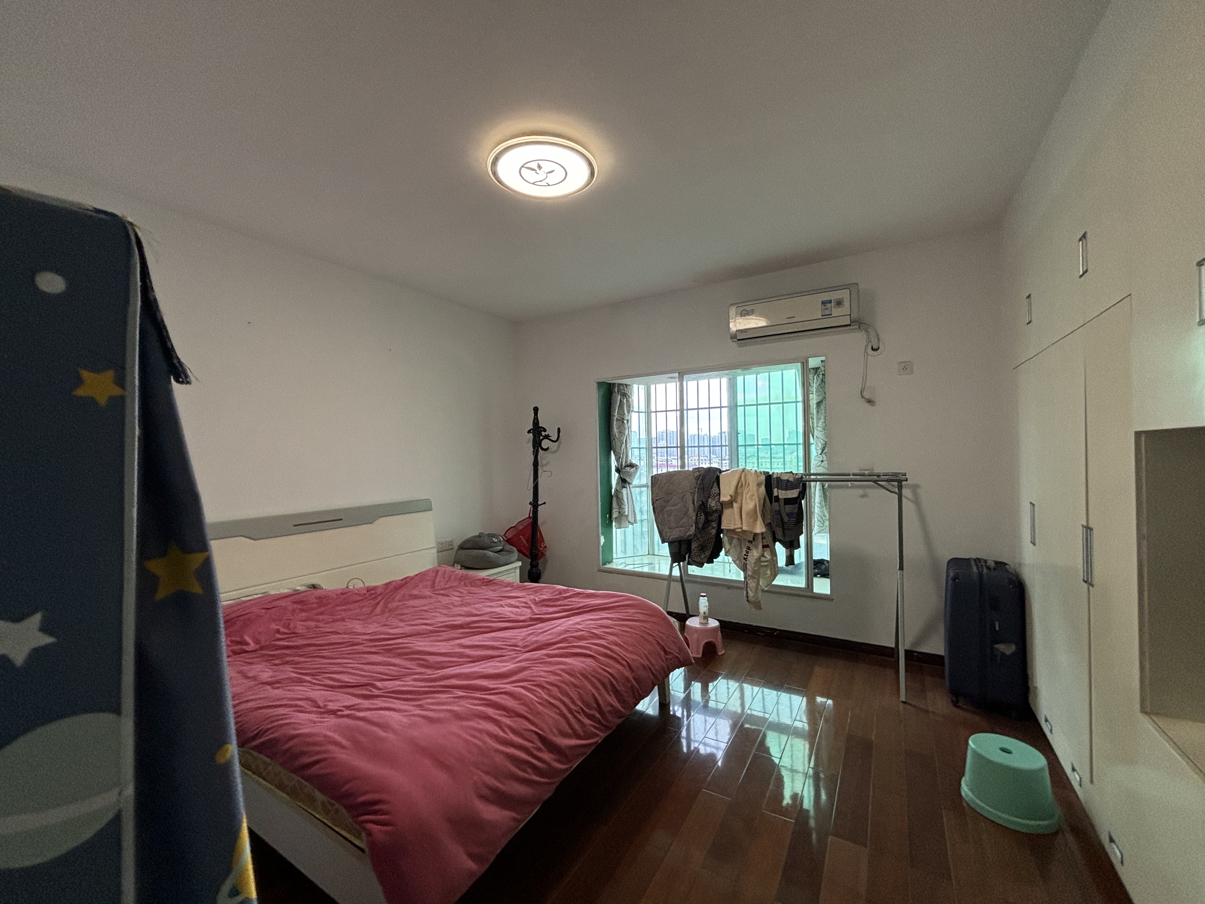 憬华花园 3室0厅0卫 2000.0元/月 憬华花园 3室0厅0卫 2000.0元/月室内图