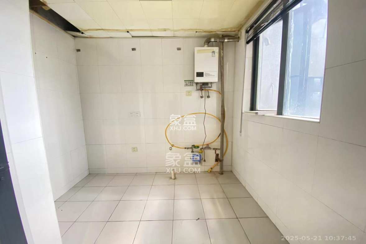 五一大道202(中环壹世界)  1室2厅1卫    3000.0元/月 五一大道202(中环壹世界)  1室2厅1卫    3000.0元/月室内图