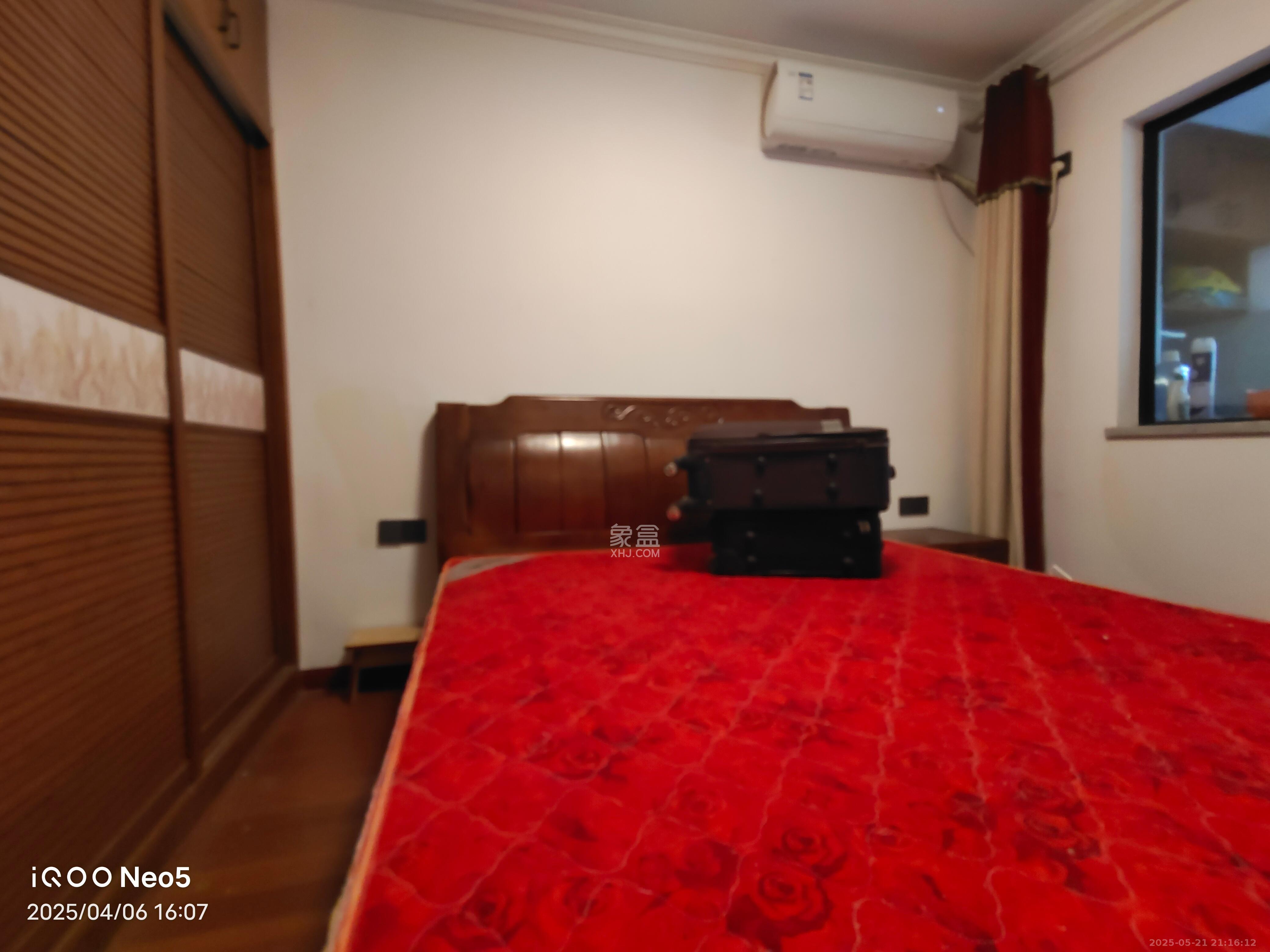 保利城(中航城国际社区、郡原美村)  4室2厅2卫    3800.0元/月 保利城(中航城国际社区、郡原美村)  4室2厅2卫    3800.0元/月室内图