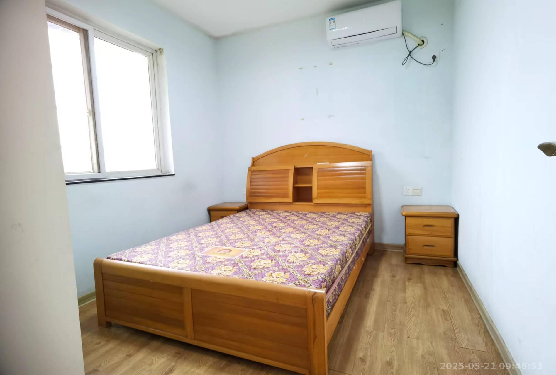 枫林美景  3室2厅1卫   2300.00元/月室内图