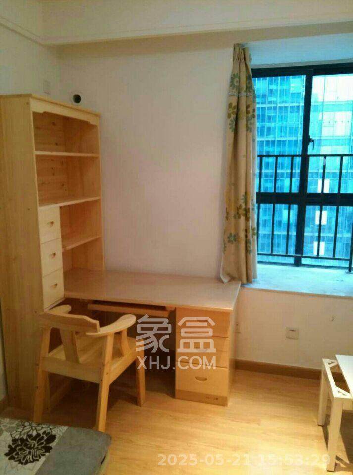 绿地中央广场  2室1厅1卫   2300.00元/月室内图