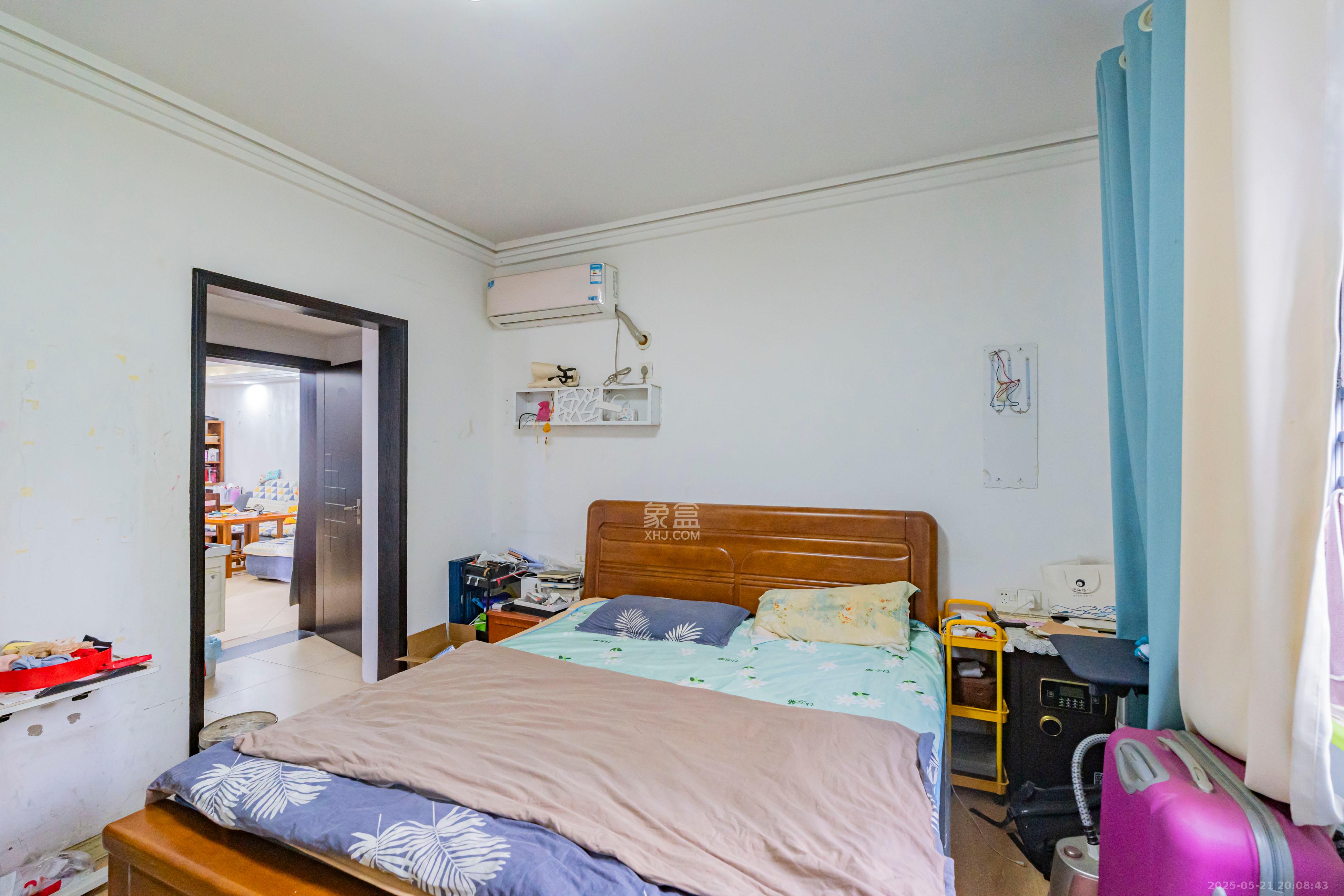 悦湖山 3室2厅1卫 80.0万 悦湖山 3室2厅1卫 80.0万卧室