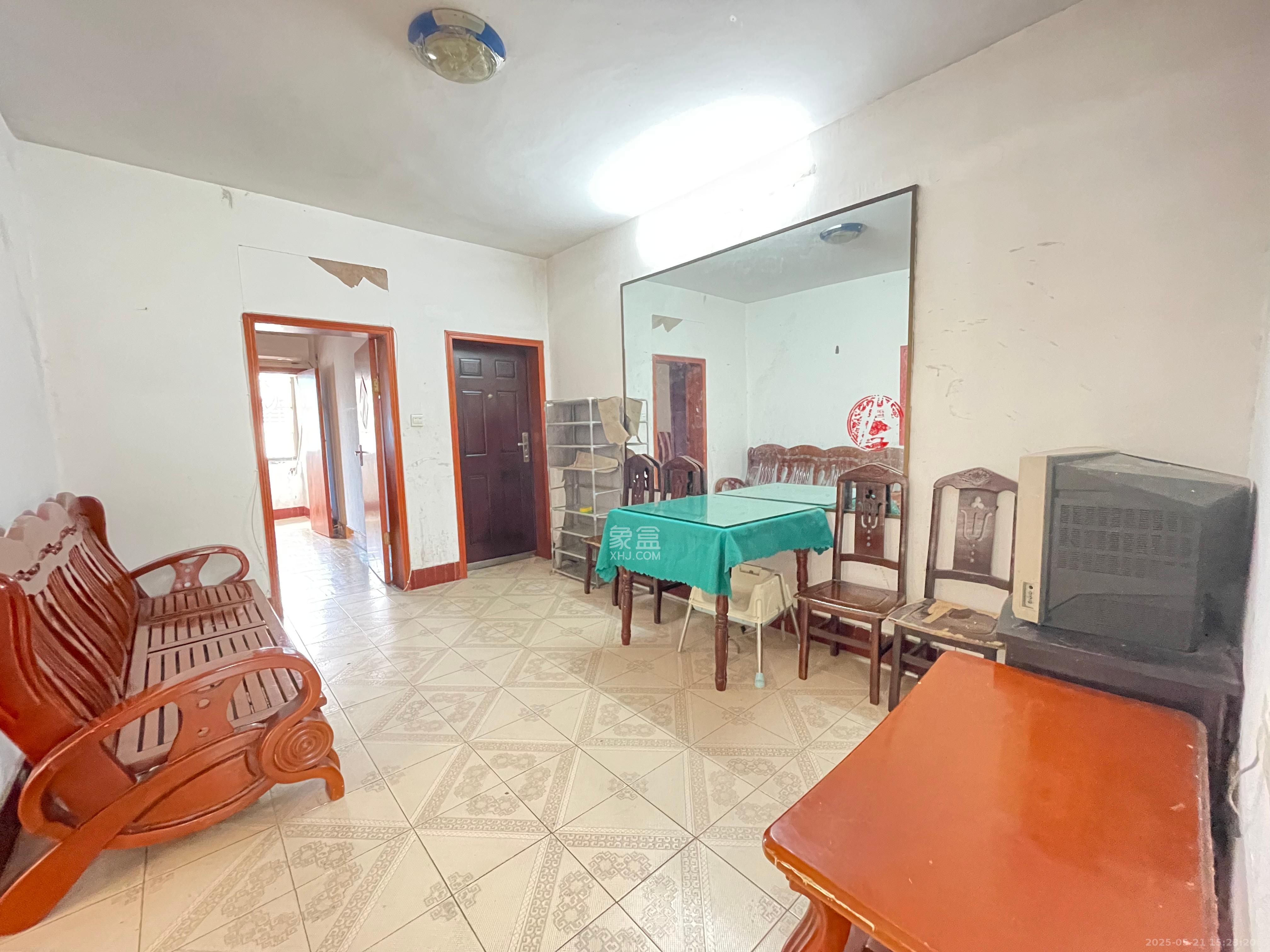 涂家冲社区(涂新小区、农商银行宿舍) 2室1厅1卫 1000.0元/月 涂家冲社区(涂新小区、农商银行宿舍) 2室1厅1卫 1000.0元/月户型图