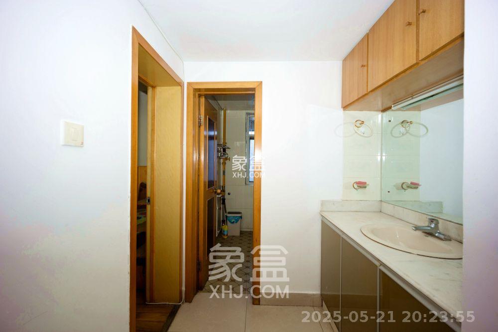 鸿园小区  3室2厅1卫   2800.00元/月室内图
