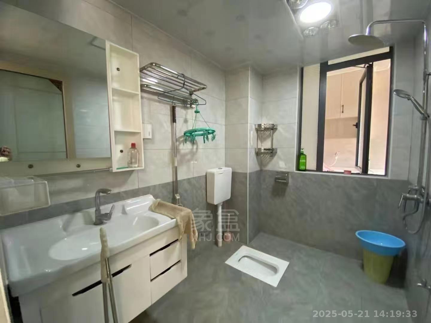 流金岁月-华晨国际 2室2厅1卫 2100.0元/月 流金岁月-华晨国际 2室2厅1卫 2100.0元/月室内图