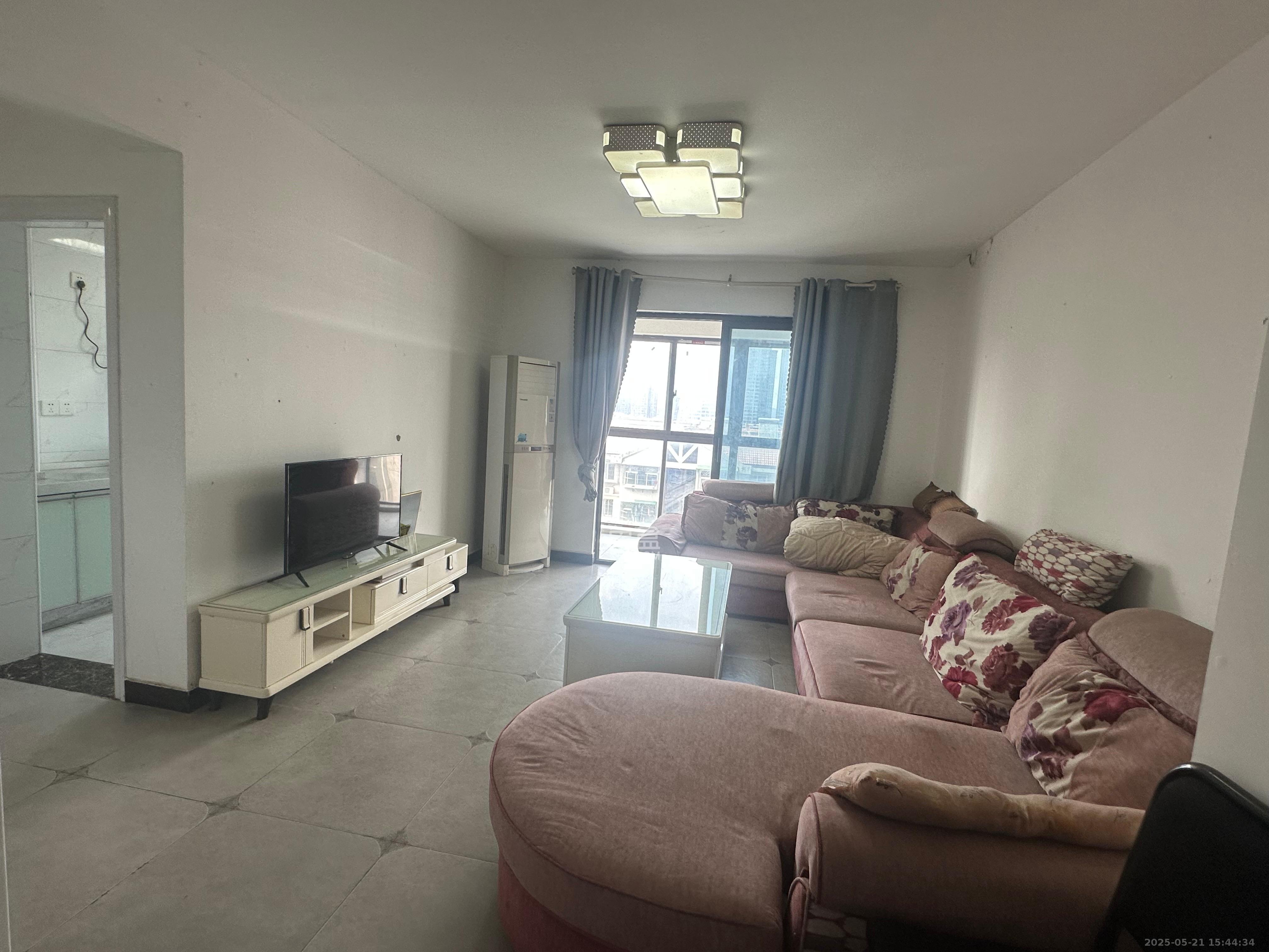 中欣楚天熙苑 3室2厅2卫 2500.0元/月 中欣楚天熙苑 3室2厅2卫 2500.0元/月室内图