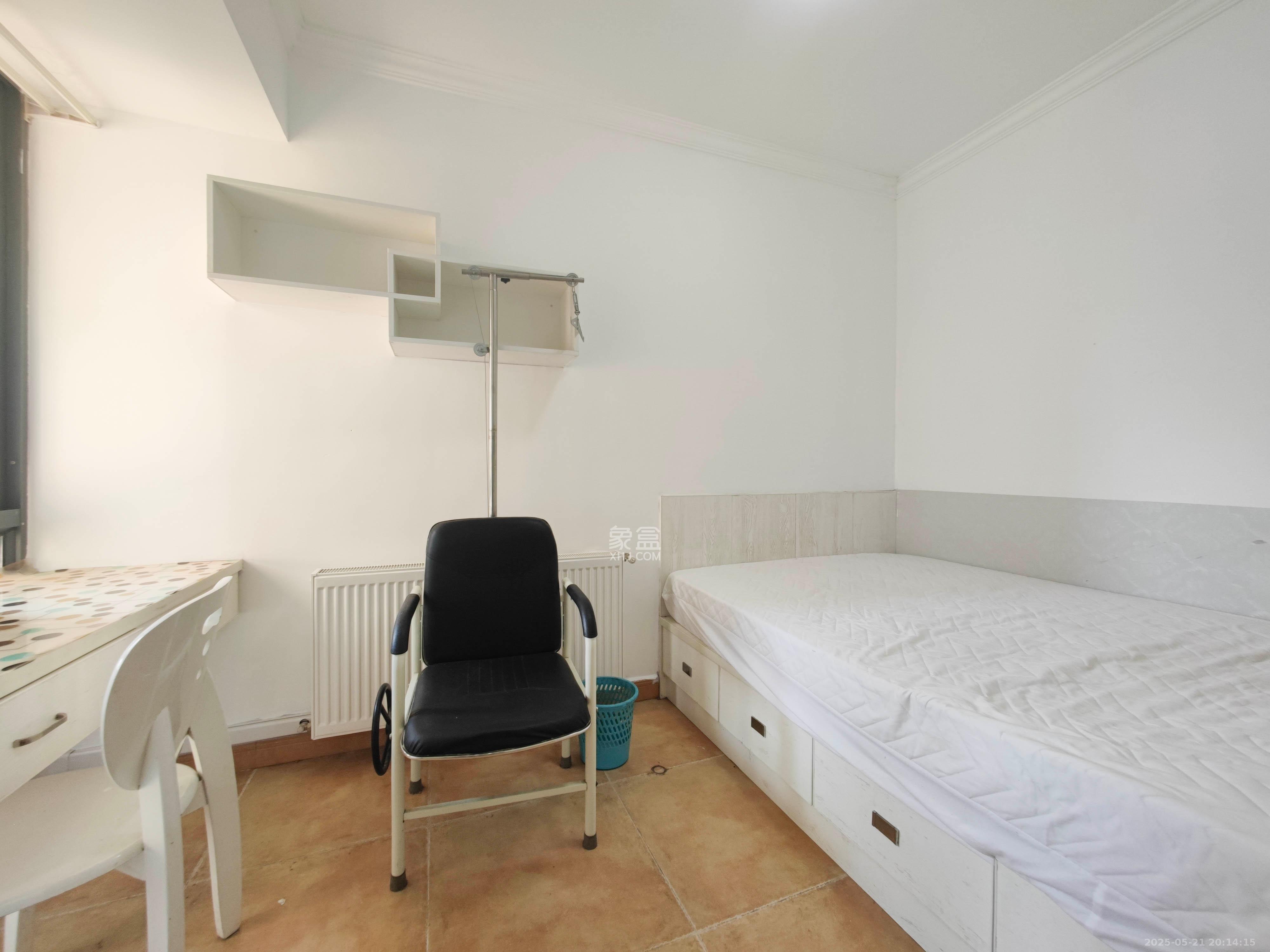 五矿万境水岸二期(五矿万境水岸和苑) 2室2厅1卫 101.88万 五矿万境水岸二期(五矿万境水岸和苑) 2室2厅1卫 101.88万卧室