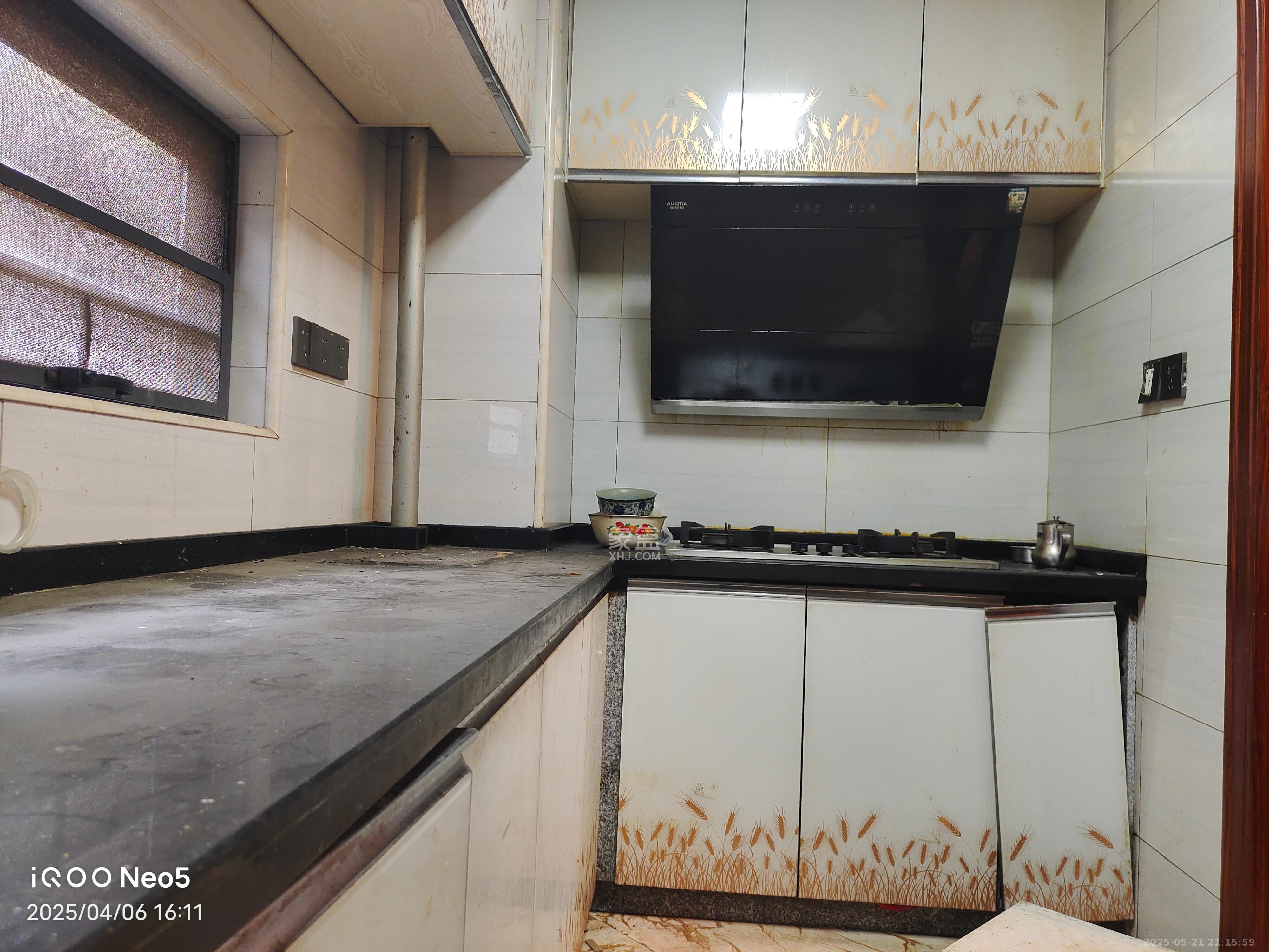 保利城（中航城国际社区、郡原美村）  4室2厅2卫   3800.00元/月室内图