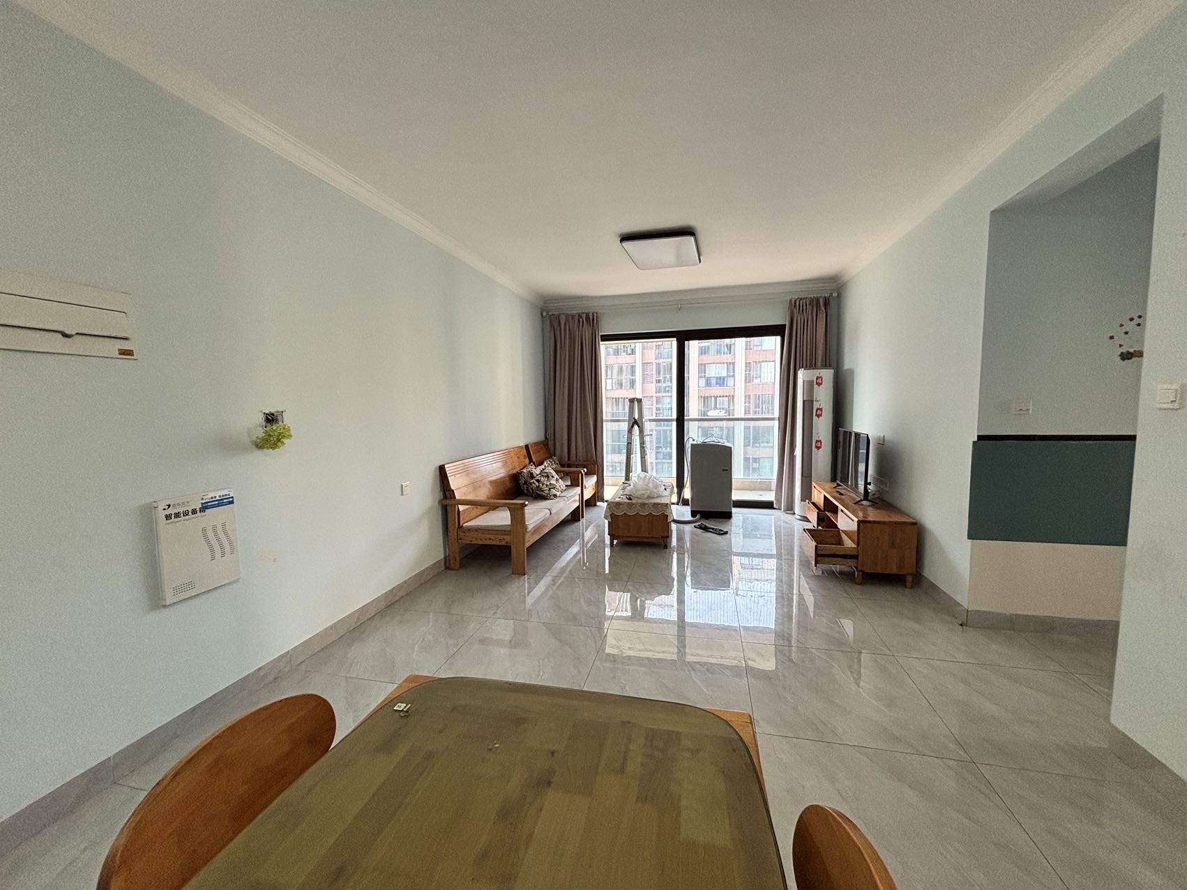 鲁能钓鱼台美高梅 3室2厅1卫 149.0万 鲁能钓鱼台美高梅 3室2厅1卫 149.0万客厅