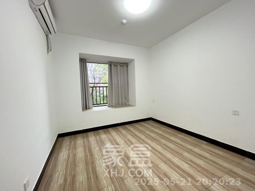 中建梅溪湖中心  4室2厅1卫   3500.00元/月室内图