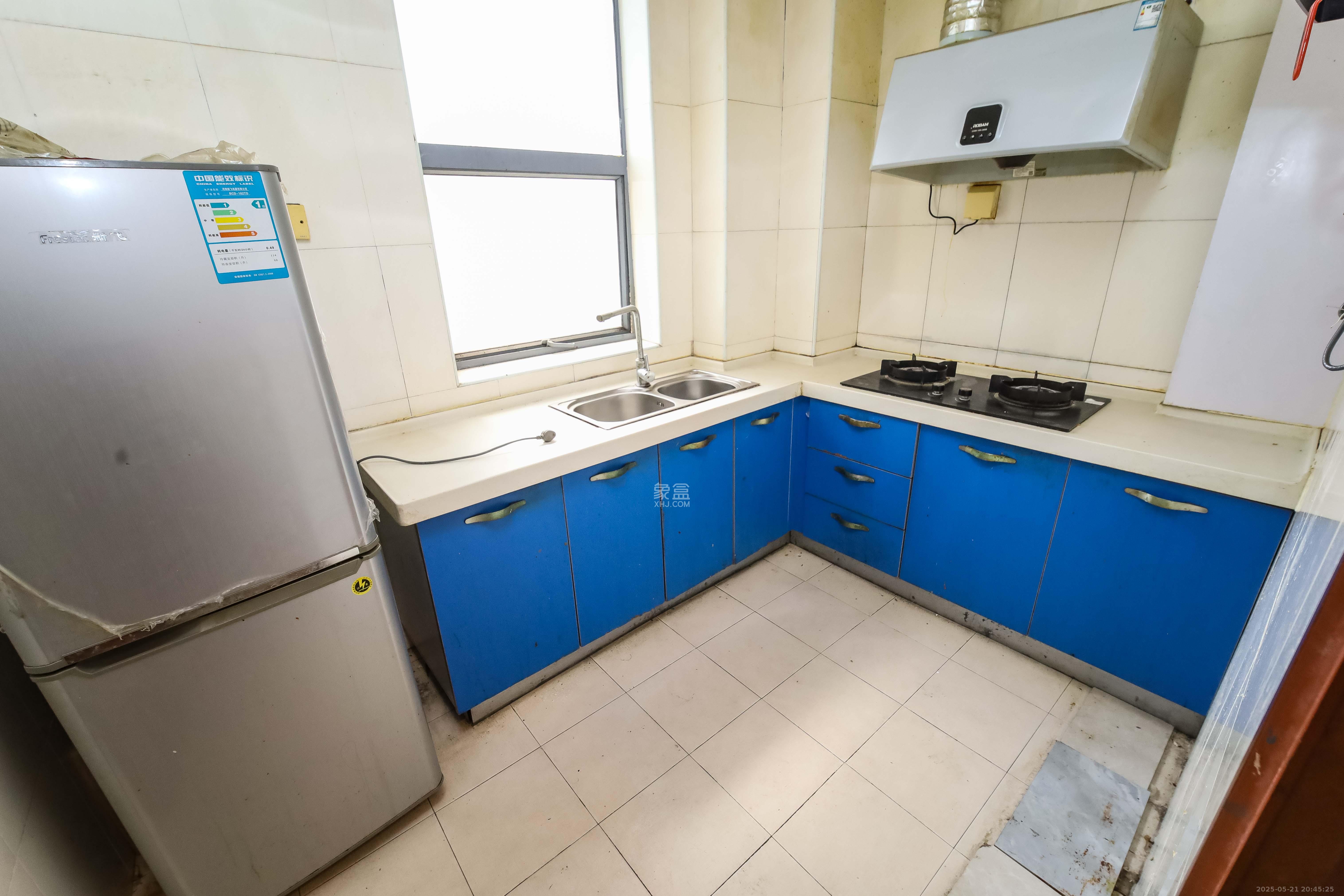 银港水晶城  2室2厅1卫    66.0万 银港水晶城  2室2厅1卫    66.0万厨房